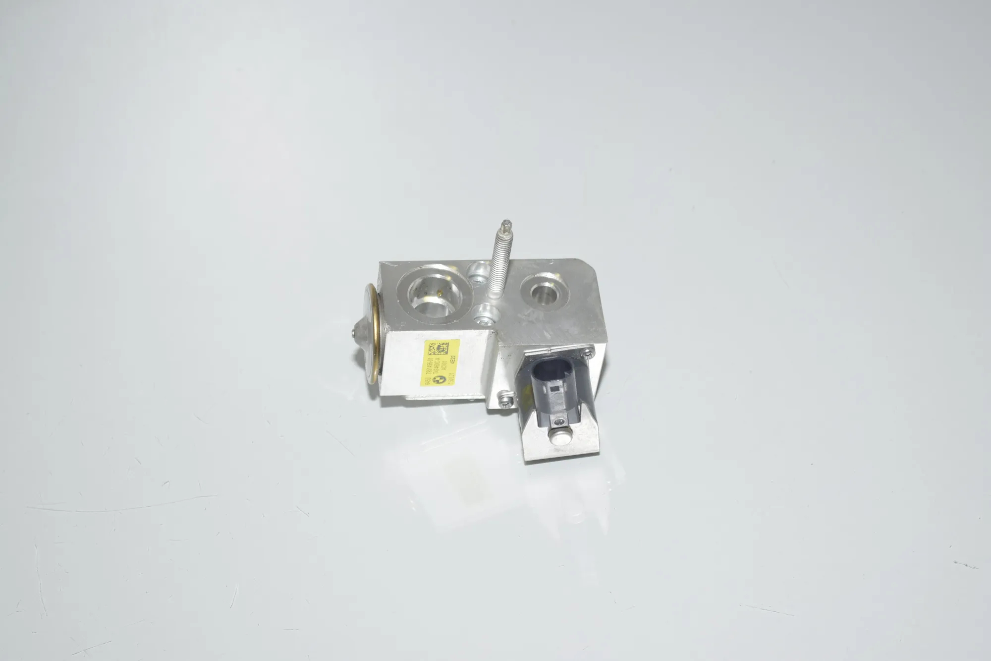 A/C Expansion Tank – OEM T47460C · BMW iX3 (G08) (2020 - -) Electric (286 HP) 2022 – 3