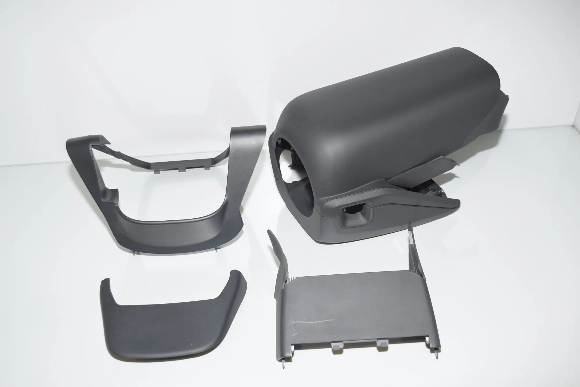 Steering Column Trim – OEM 9285064 · BMW i3 (I01) s Electric 2021 – 2