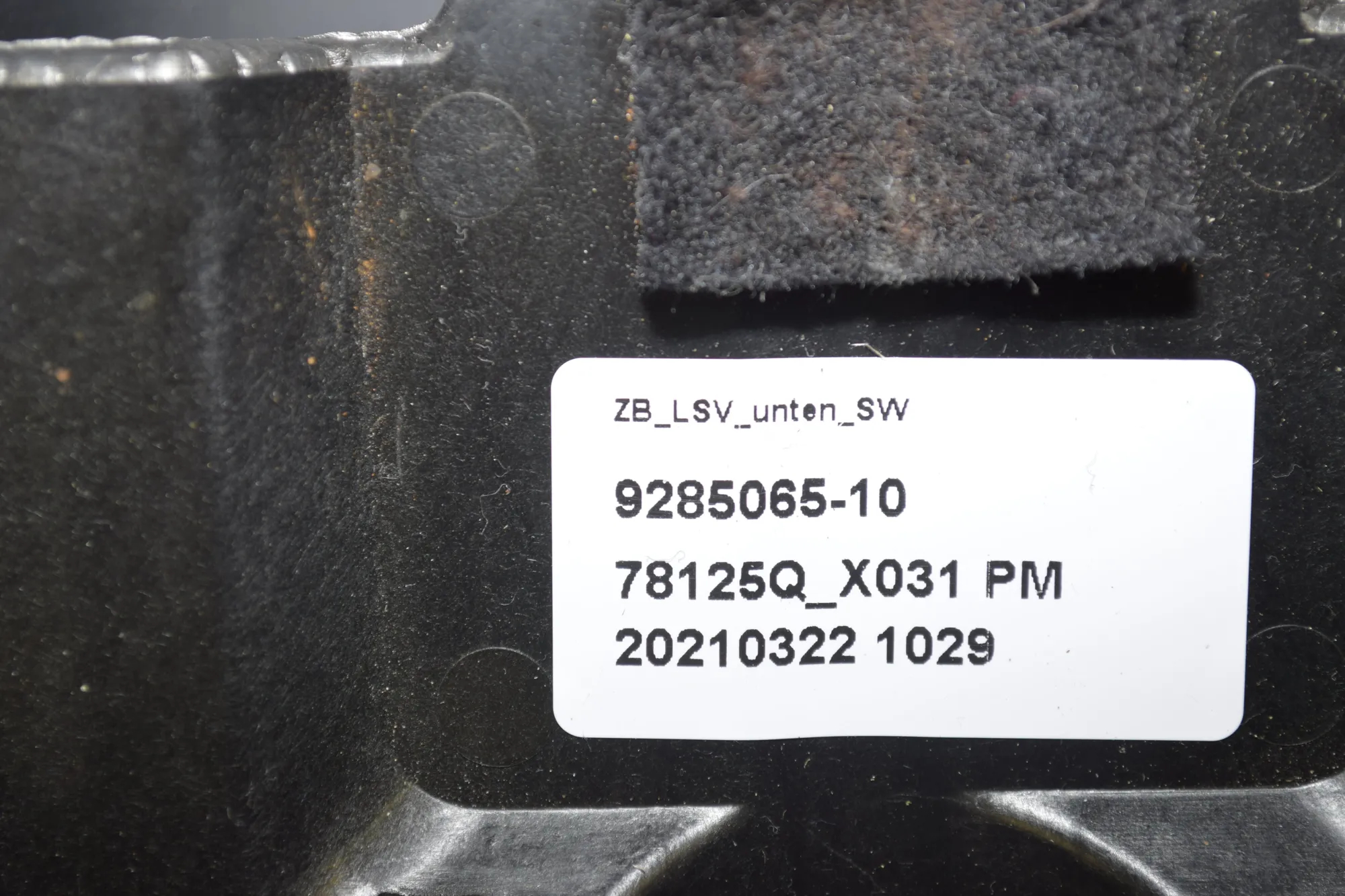 Steering Column Trim – OEM 9285064 · BMW i3 (I01) s Electric 2021 – 9