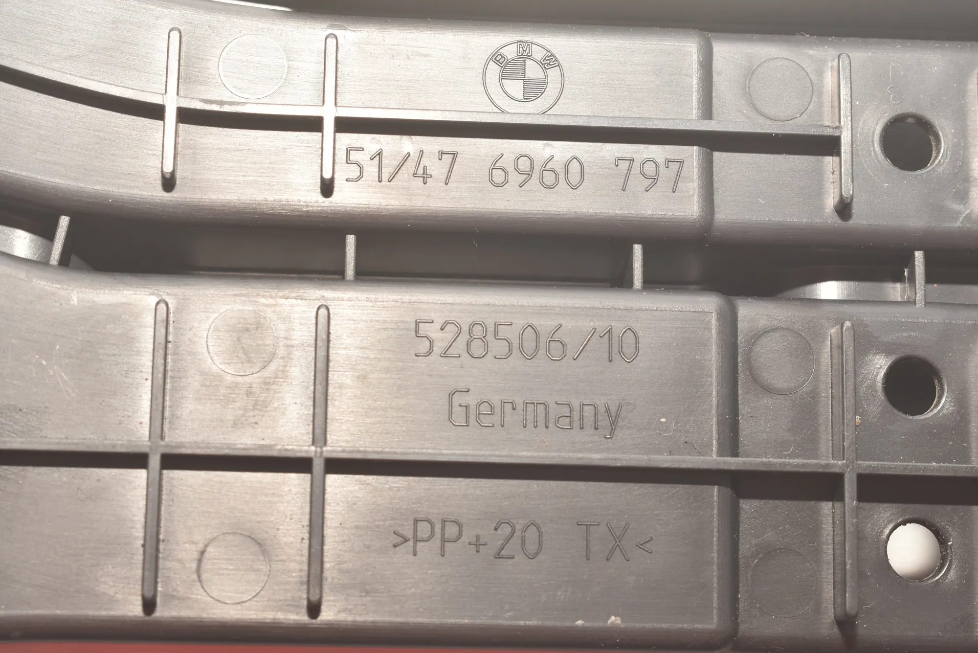Other Interior Parts – OEM 6960797 · BMW 3 Cabrio (E93) 320 d 2009 – 5