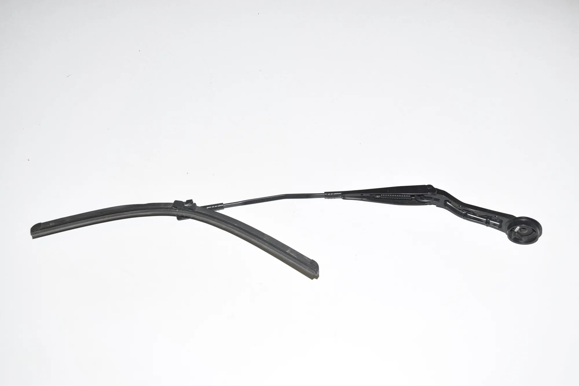 Front Wiper Arms – OEM 7322164 · BMW i3 (I01) s Electric 2021