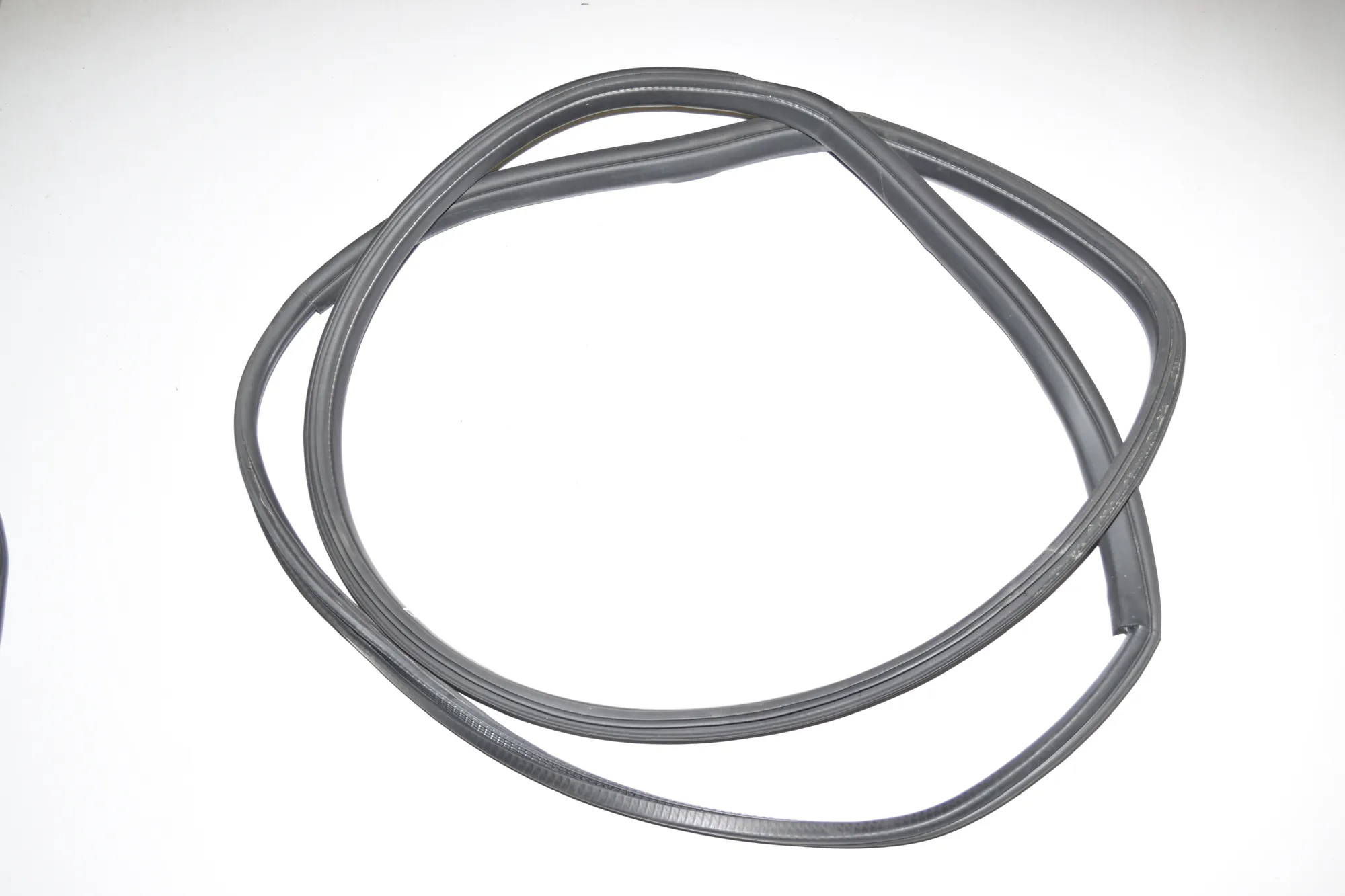 Front Right Door Seal Rubber – OEM 51767361018 · BMW i3 (I01) s Electric 2021 – 4