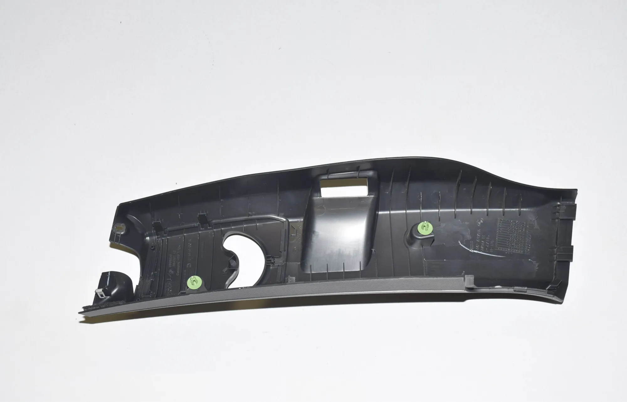 Right Side B Pillar Trim – OEM 6998656 · BMW i3 (I01) s Electric 2021 – 4
