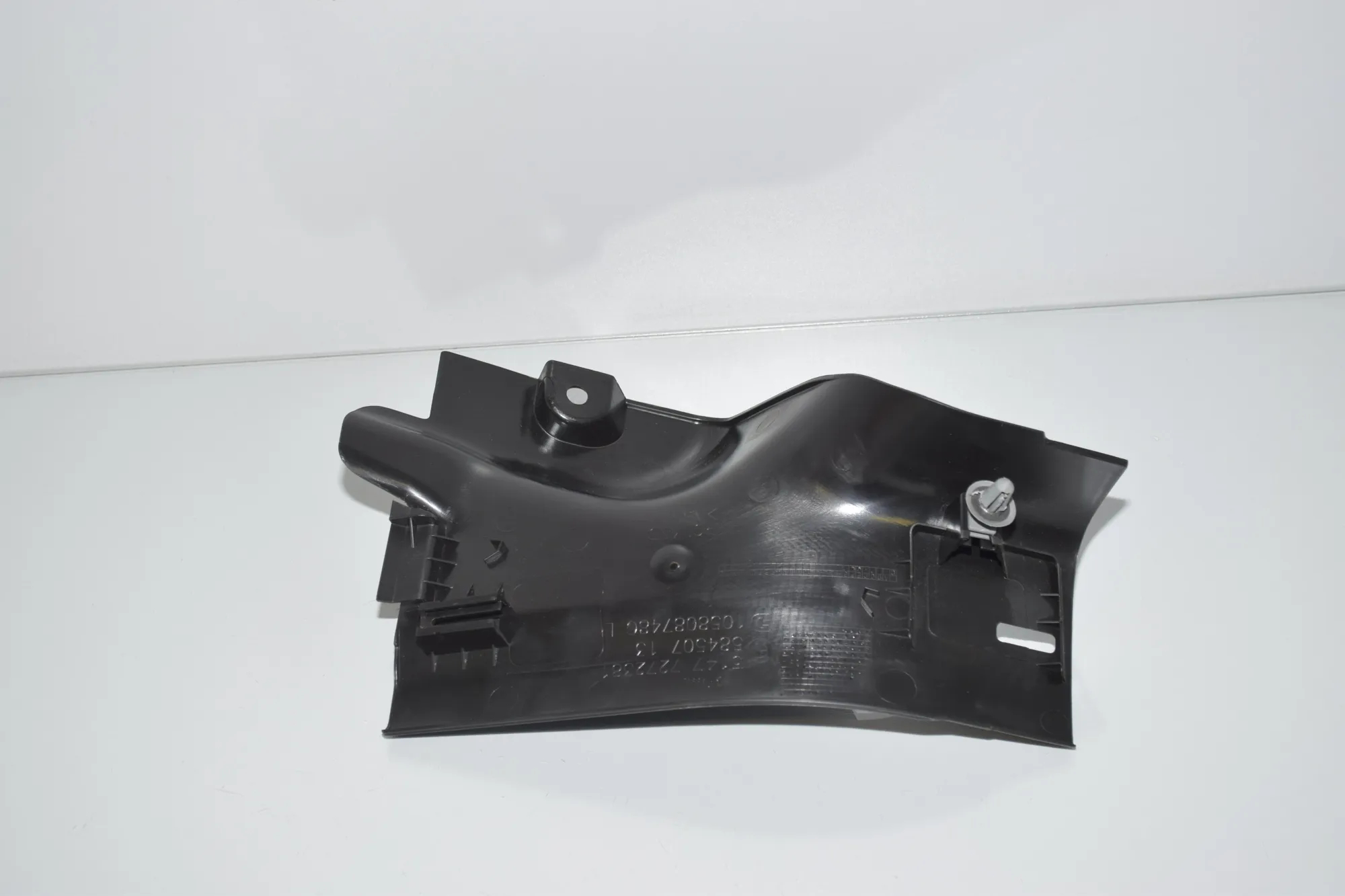 Rear Left Interior Step Trim – OEM 7272381 · BMW i3 (I01) s Electric 2021 – 4