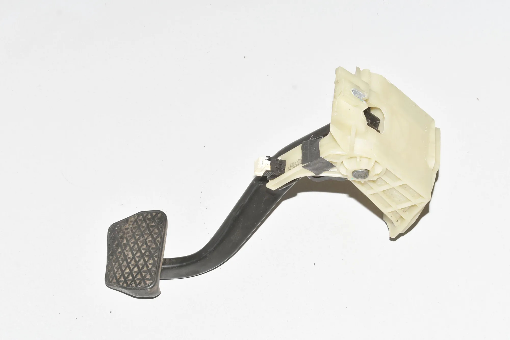 Brake Pedal – OEM 35006797405 · BMW 4 Gran Coupe (F36) 420 i 2015 – 3