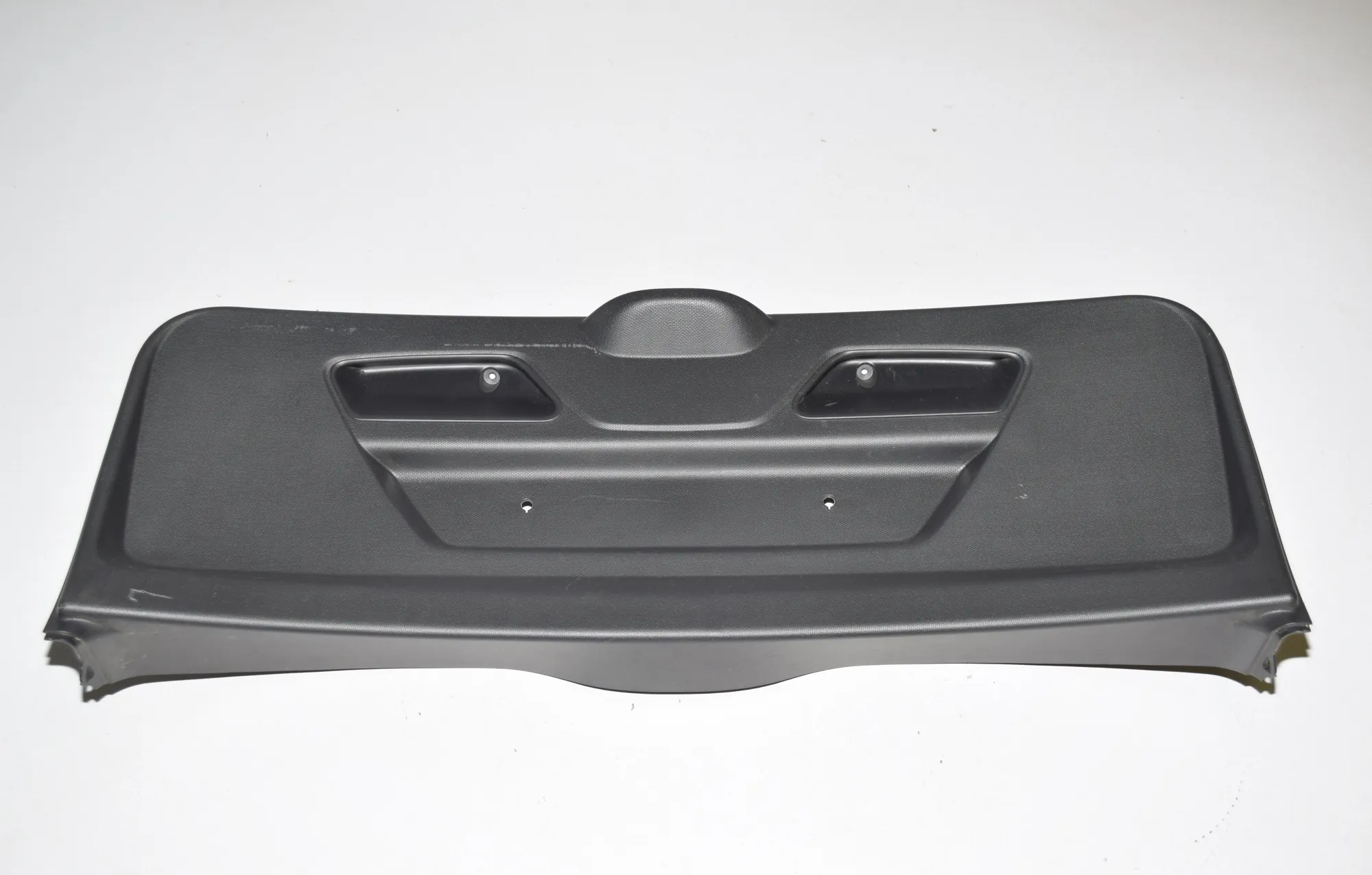 Tailgate Bootlid Cover Trim – OEM 7305089 · BMW i3 (I01) s Electric 2021 – 2