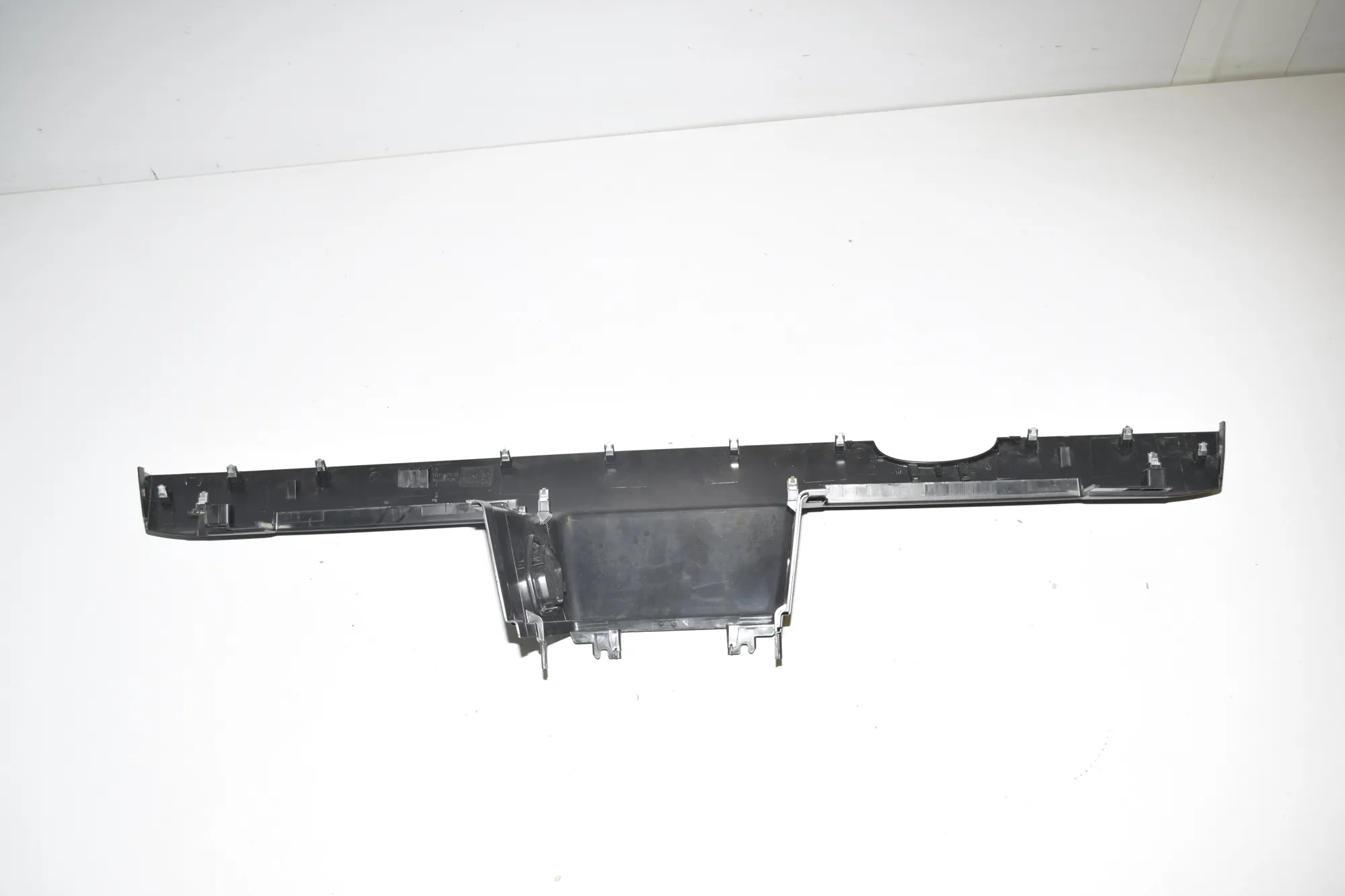Dashboard Lower Trim – OEM 9303496 · BMW i3 (I01) s Electric 2021 – 4
