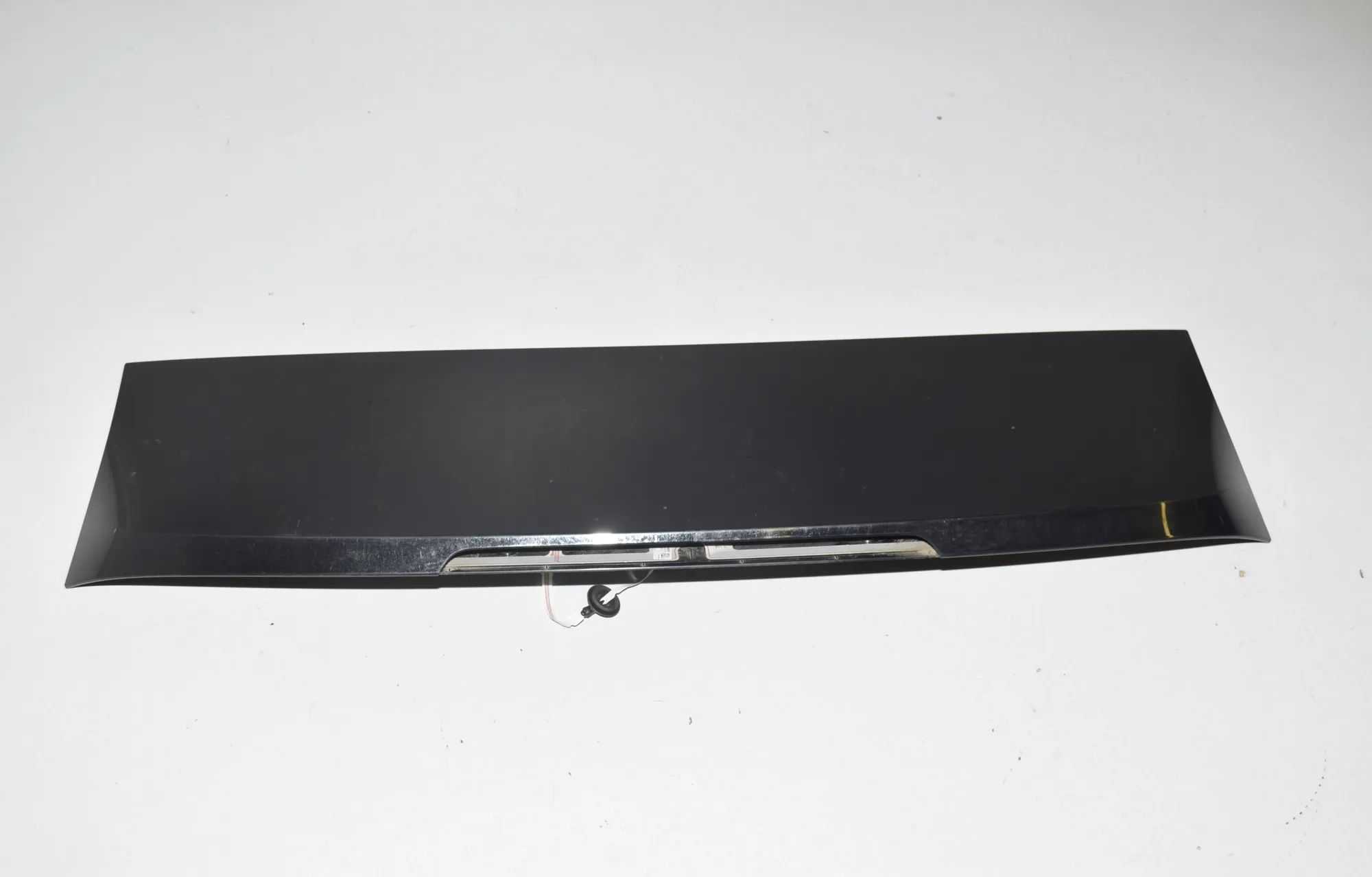 Tailgate Bootlid Spoiler – OEM 7305042 · BMW i3 (I01) s Electric 2021