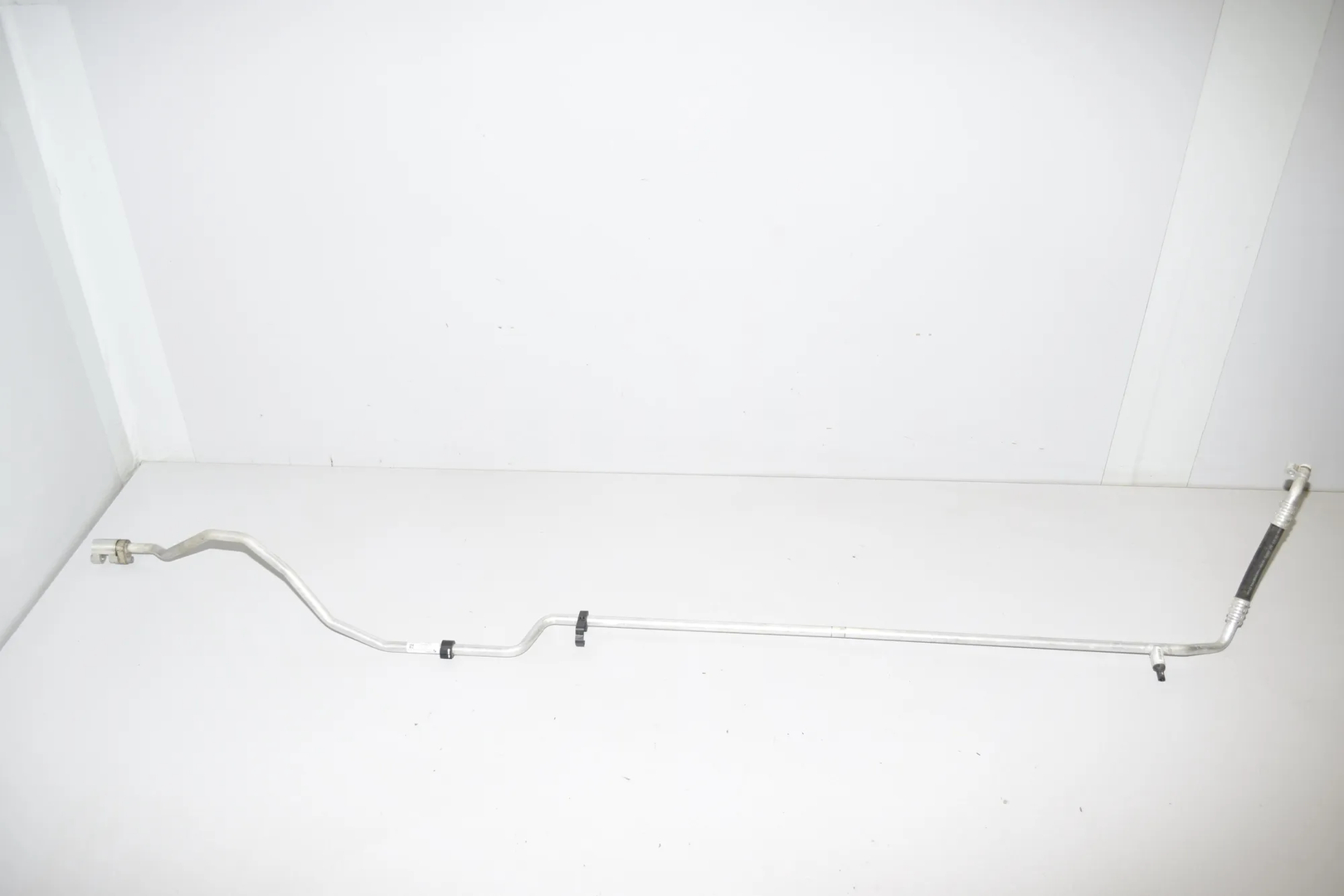 A/C Air Con Hose Pipe – OEM 9291152 · BMW i3 (I01) s Electric 2021