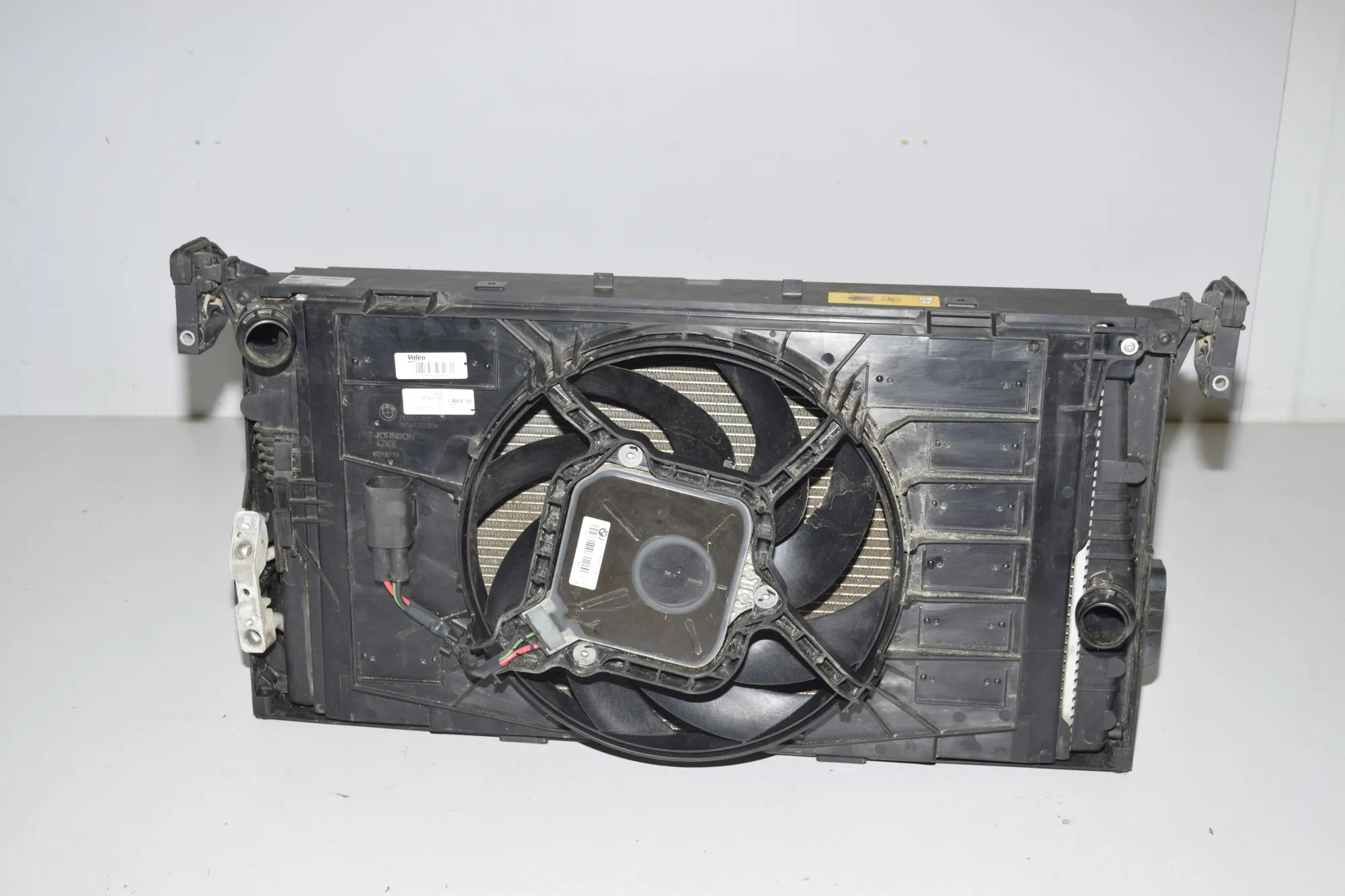 Radiator Pack Set – OEM 8641949 · BMW i3 (I01) s Electric 2021 – 6
