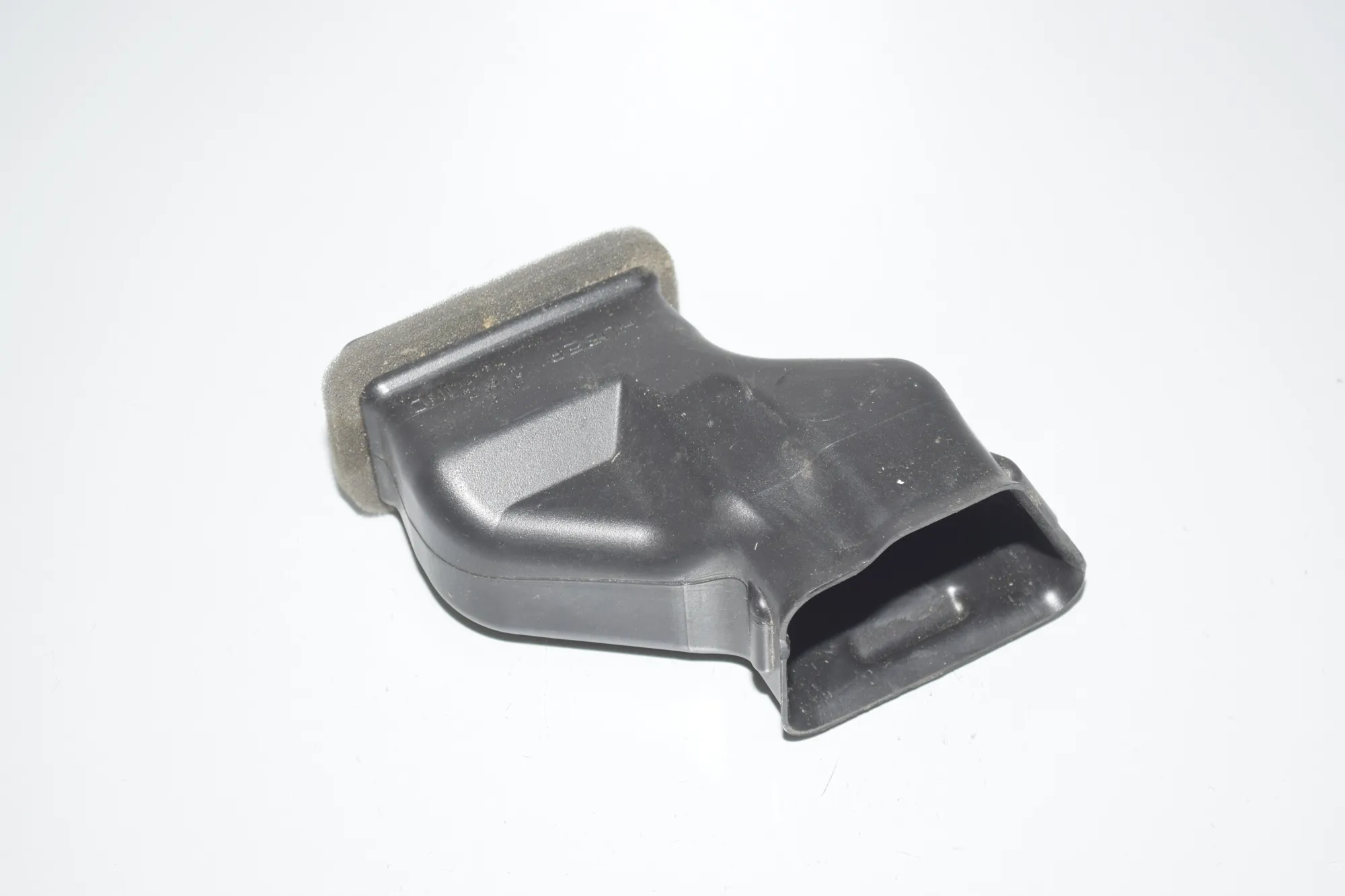 Interior Air Duct Channel – OEM 9311088 · BMW i3 (I01) s Electric 2021 – 2