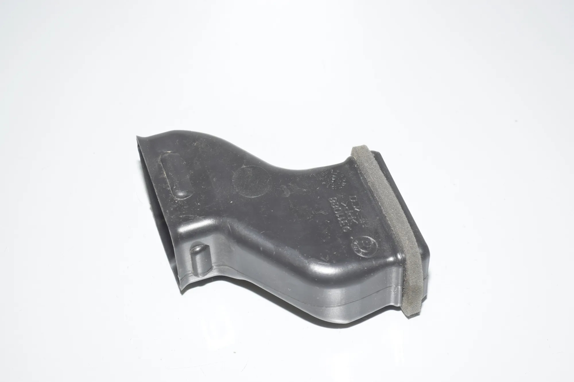 Interior Air Duct Channel – OEM 9311088 · BMW i3 (I01) s Electric 2021 – 3