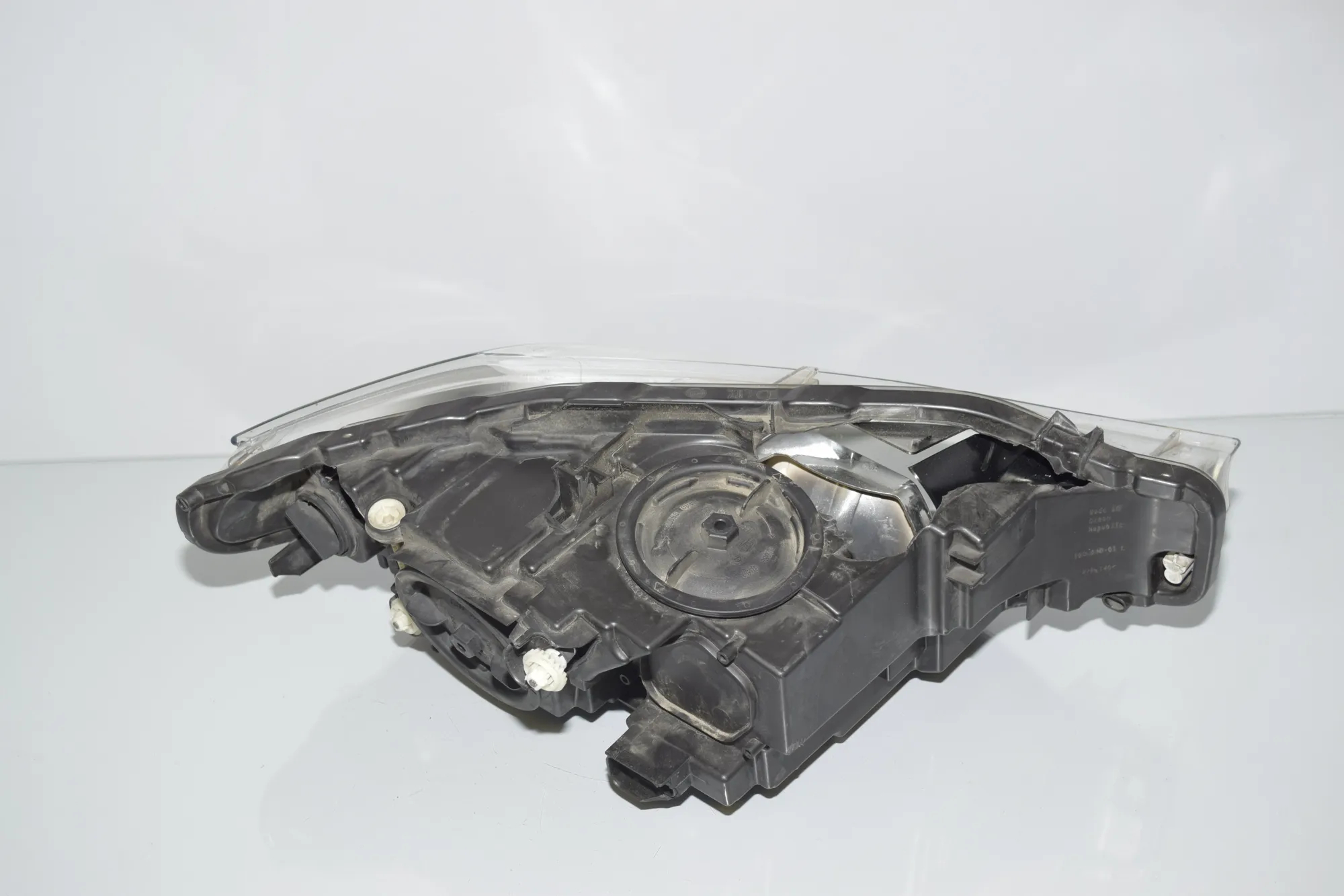 Front Left Headlight – OEM 7365595 · BMW 3 (F30, F80) 318 d 2017 – 3