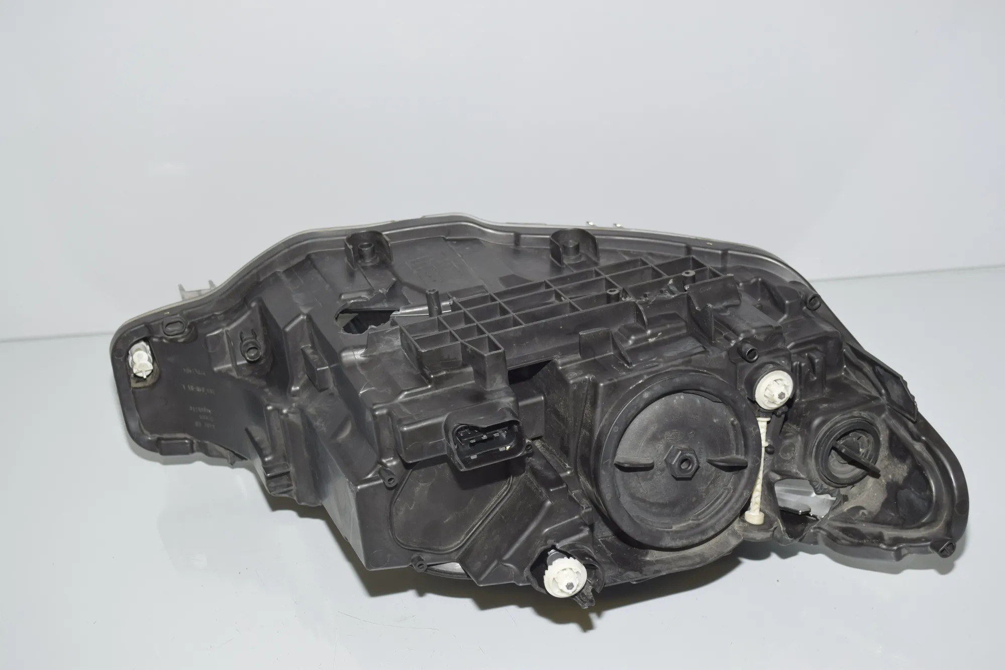 Front Left Headlight – OEM 7365595 · BMW 3 (F30, F80) 318 d 2017 – 5