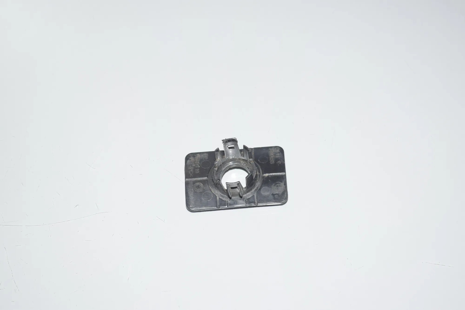 Parking Sensor Holder – OEM 7462293 · BMW i3 (I01) s Electric 2021 – 4