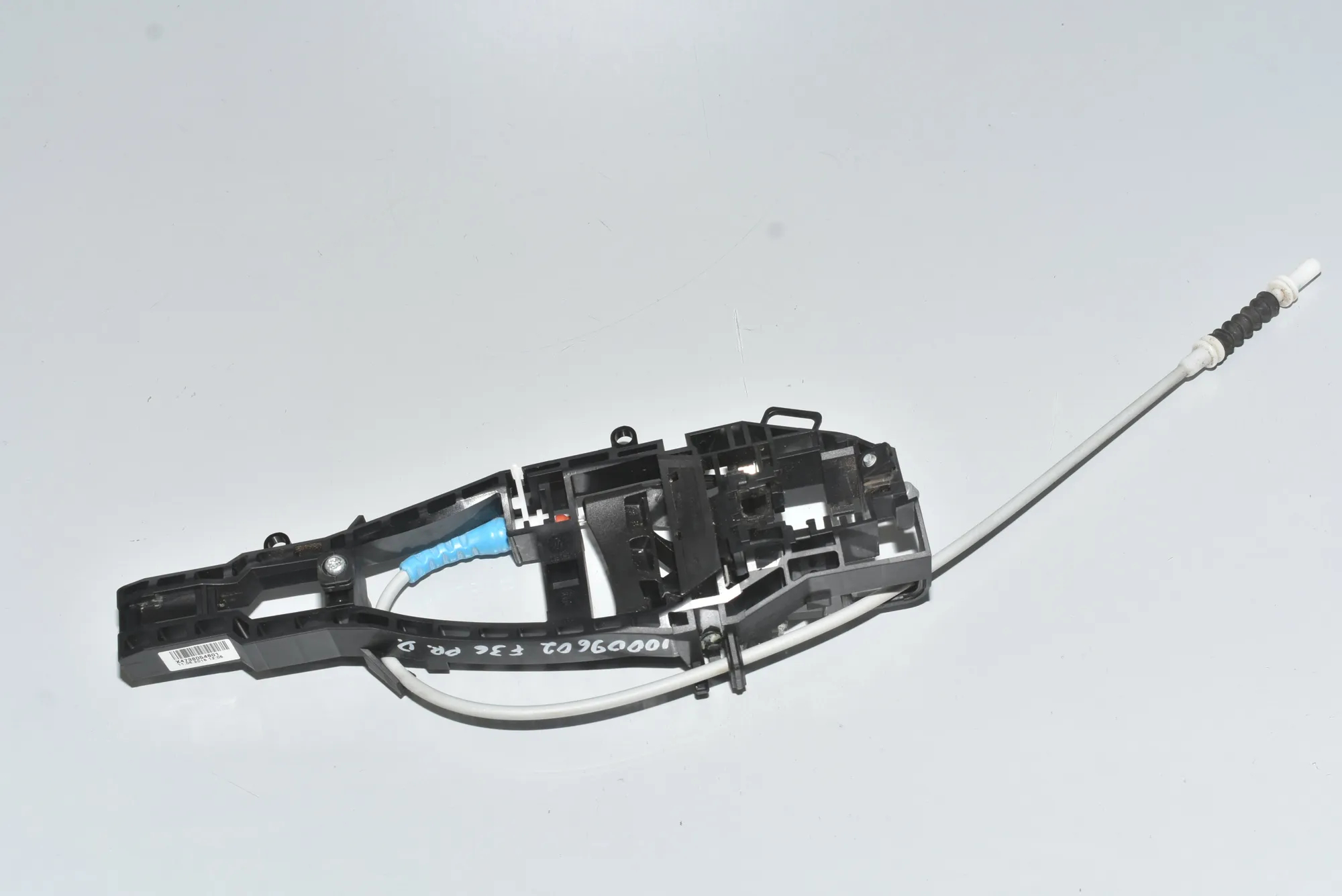 Front Right Door Interior Handle Frame – OEM 7380546 · BMW 4 Gran Coupe (F36) 420 i 2015