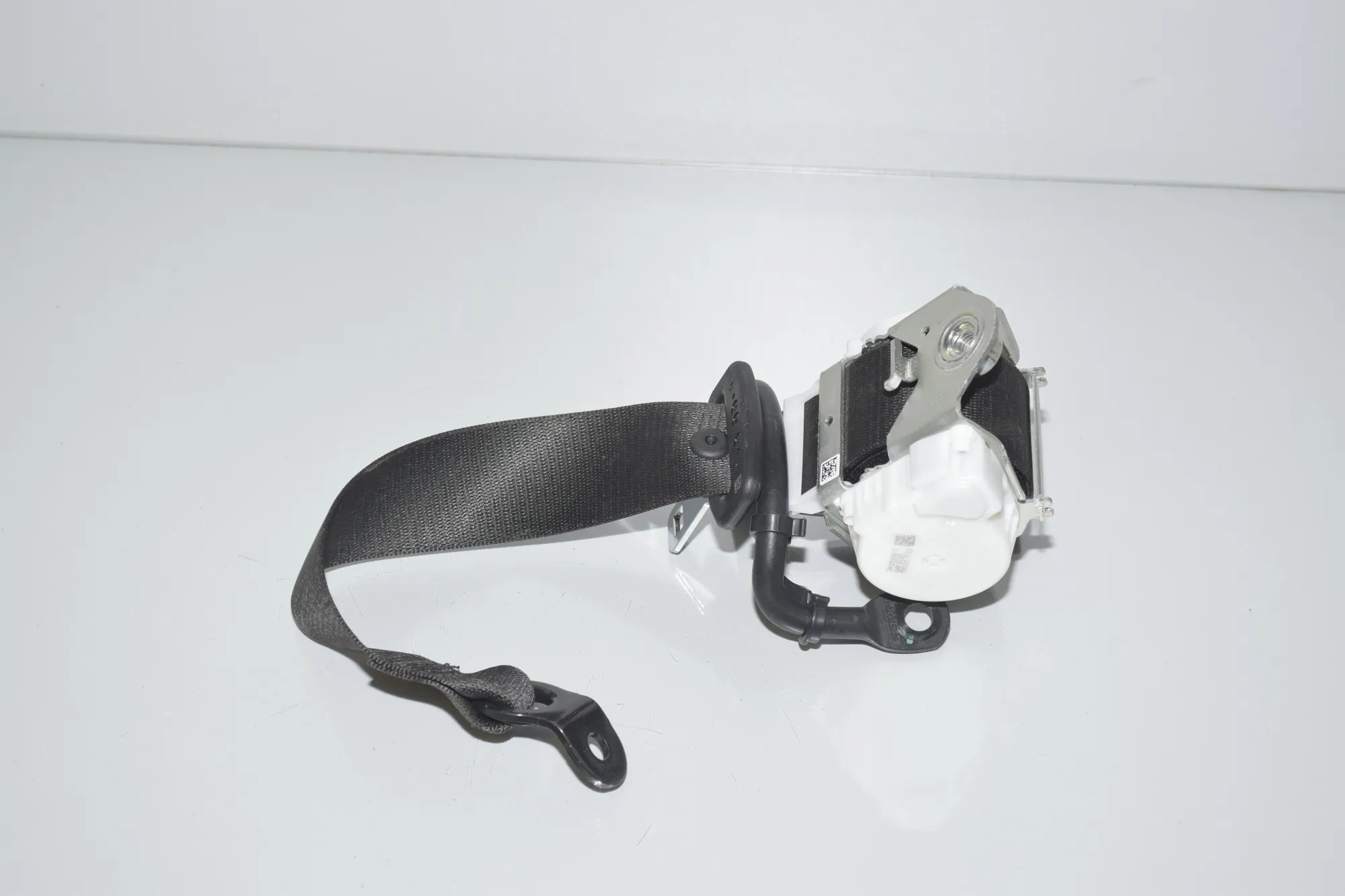 Rear Left Seatbelt – OEM 7305643 · BMW i3 (I01) s Electric 2021