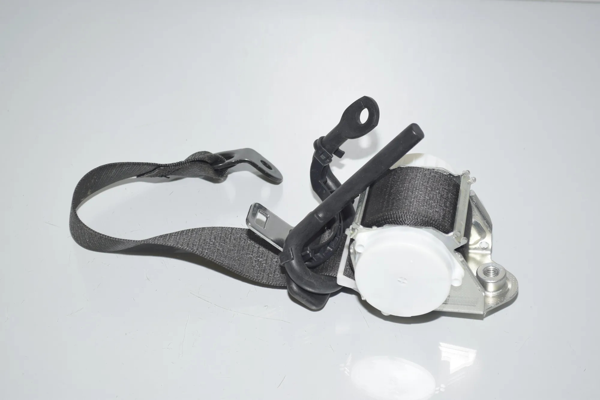 Rear Left Seatbelt – OEM 7305643 · BMW i3 (I01) s Electric 2021 – 3