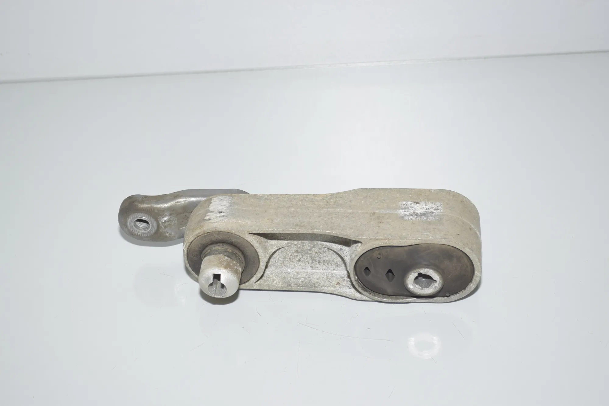 Gearbox Mount Bracket – OEM 22116793362 · BMW i3 (I01) s Electric 2021 – 3