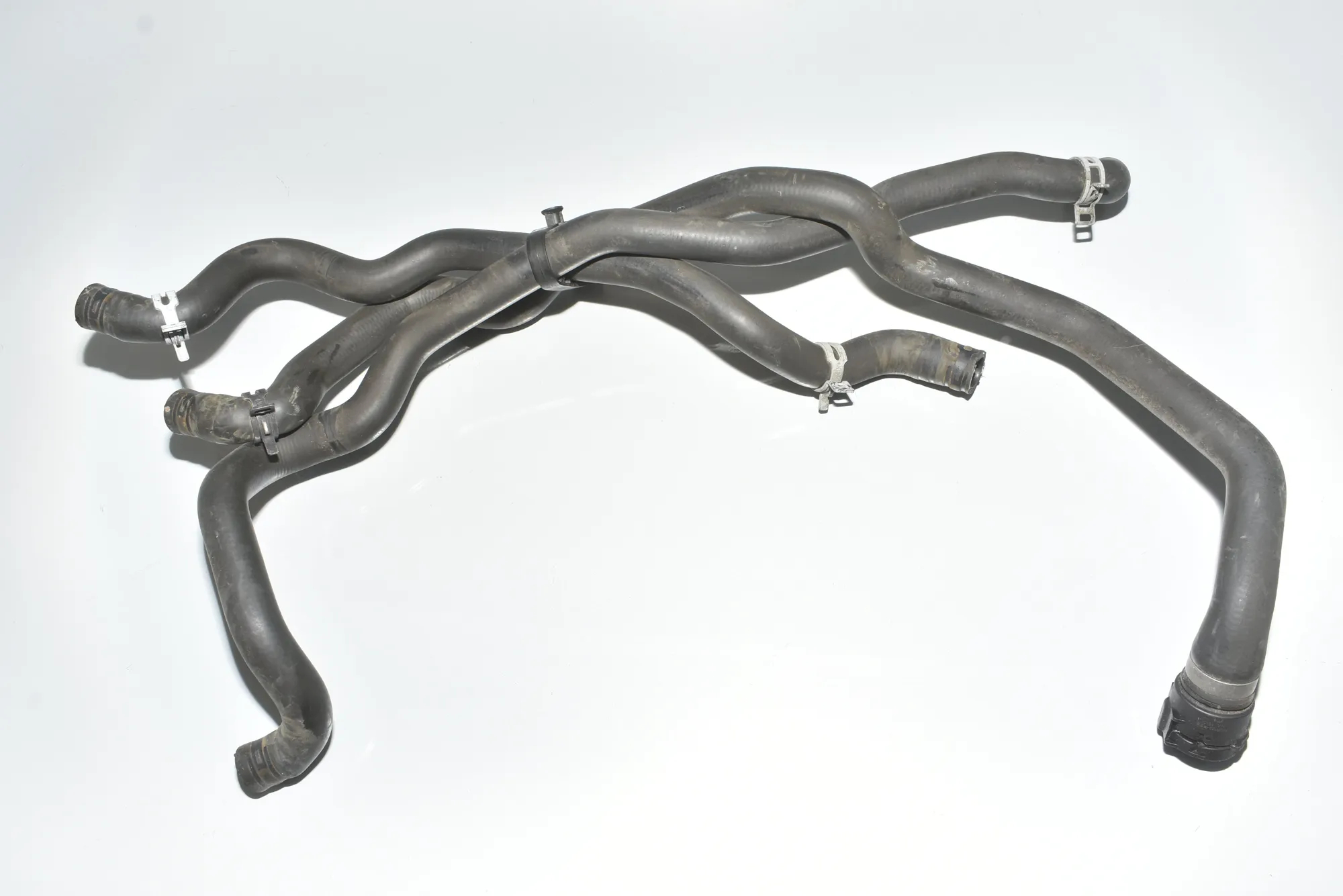 Coolant Hose Pipe – OEM 9119169 · BMW 5 Touring (F11) 530 d xDrive 2011 – 2