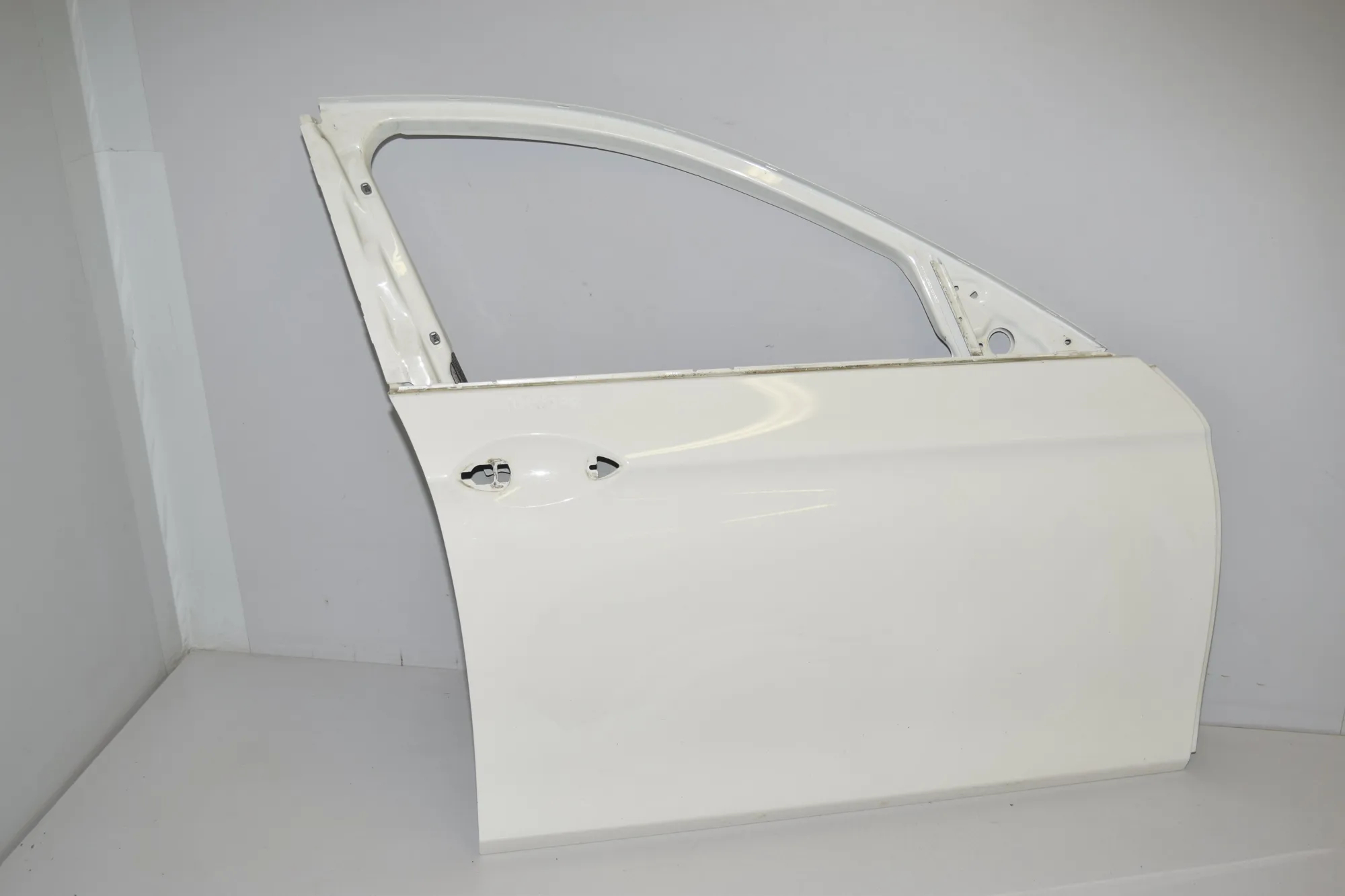 Front Right Door · BMW 5 (F10) 530 d 2011