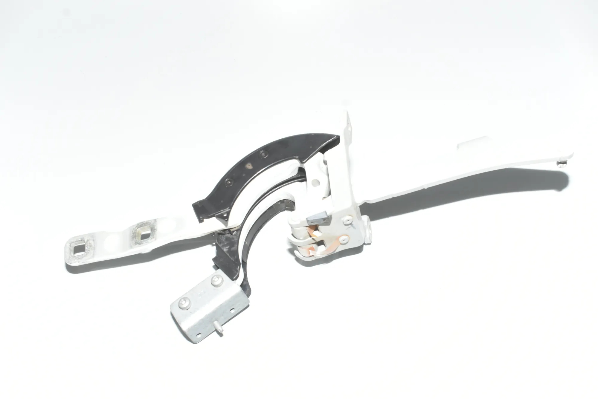 Left Side Bootlid Hinge – OEM 41627206641 · BMW 5 Touring (F11) 530 d xDrive 2011