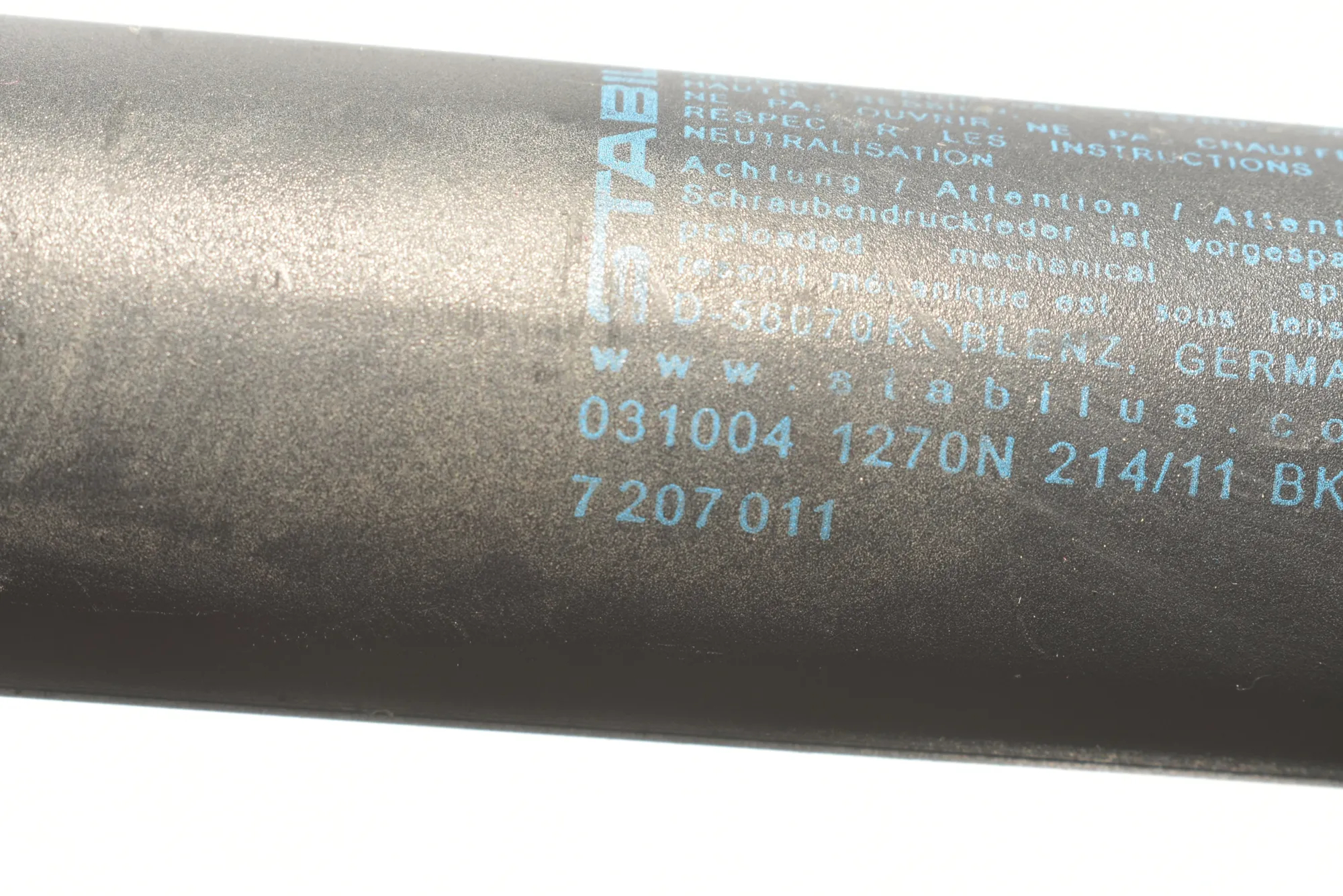 Left Side Tailgate Gas Strut – OEM 7207011 · BMW 5 Touring (F11) 530 d xDrive 2011 – 3