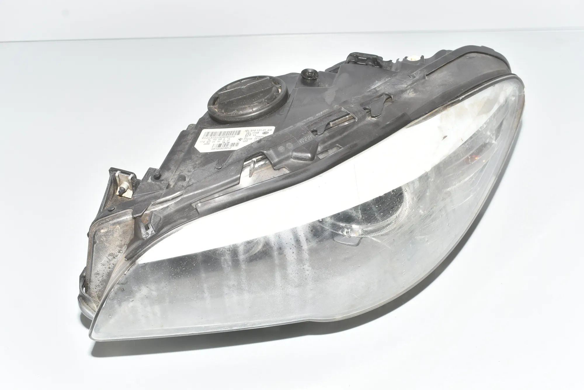 Front Left Headlight – OEM 7203239 · BMW 5 Touring (F11) 530 d xDrive 2011