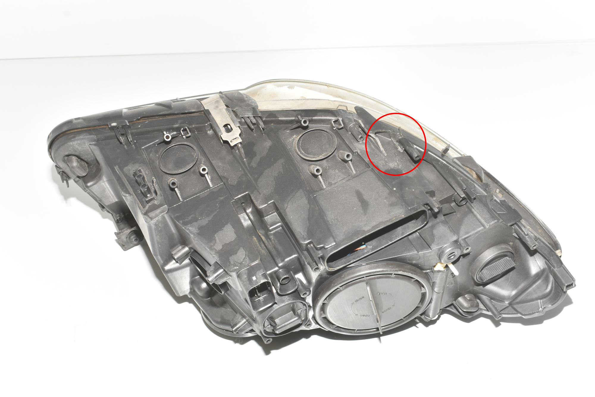Front Left Headlight – OEM 7203239 · BMW 5 Touring (F11) 530 d xDrive 2011 – 4