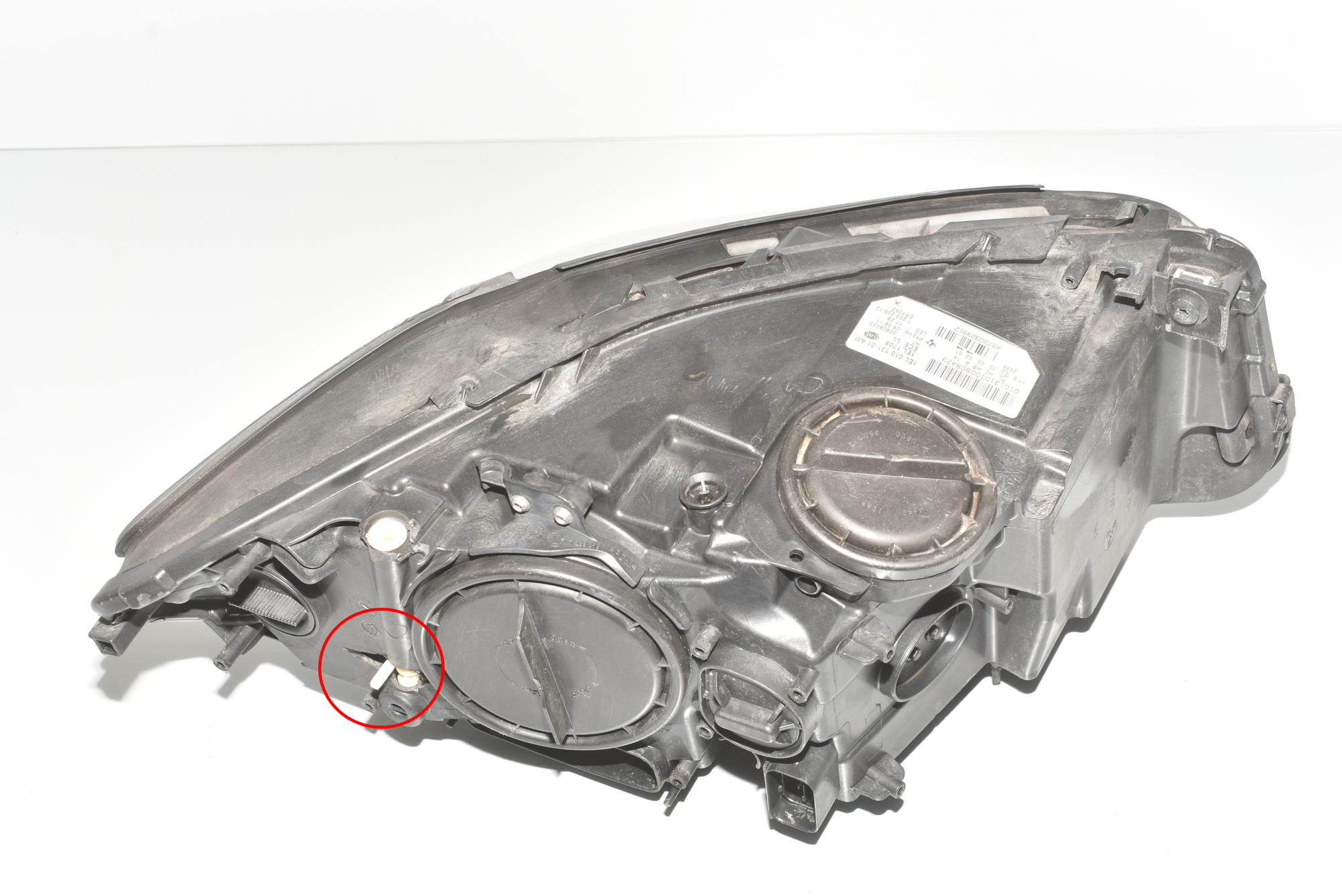 Front Left Headlight – OEM 7203239 · BMW 5 Touring (F11) 530 d xDrive 2011 – 3