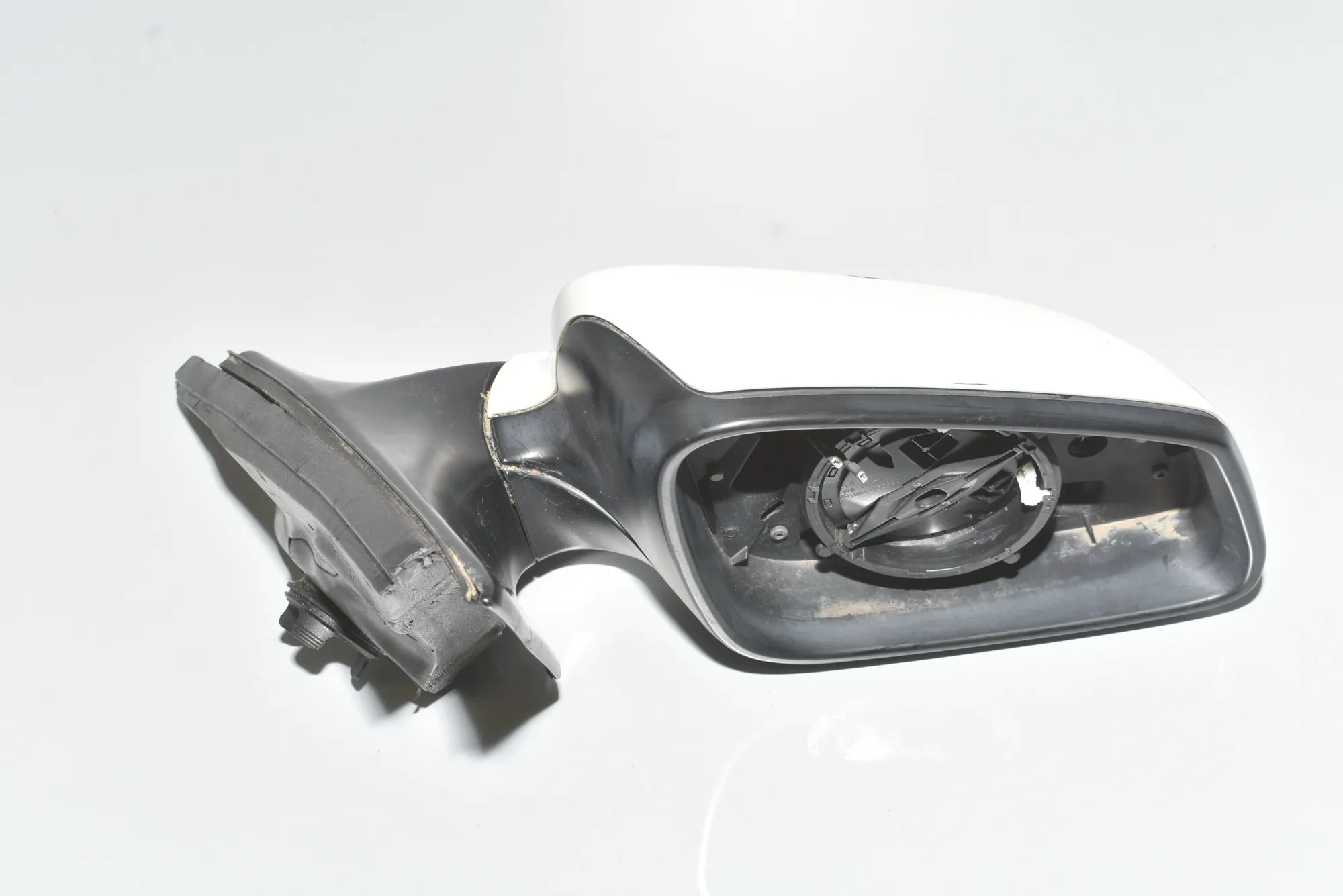Right Side Wing Mirror – OEM 51167268236 · BMW 5 Touring (F11) 530 d xDrive 2011