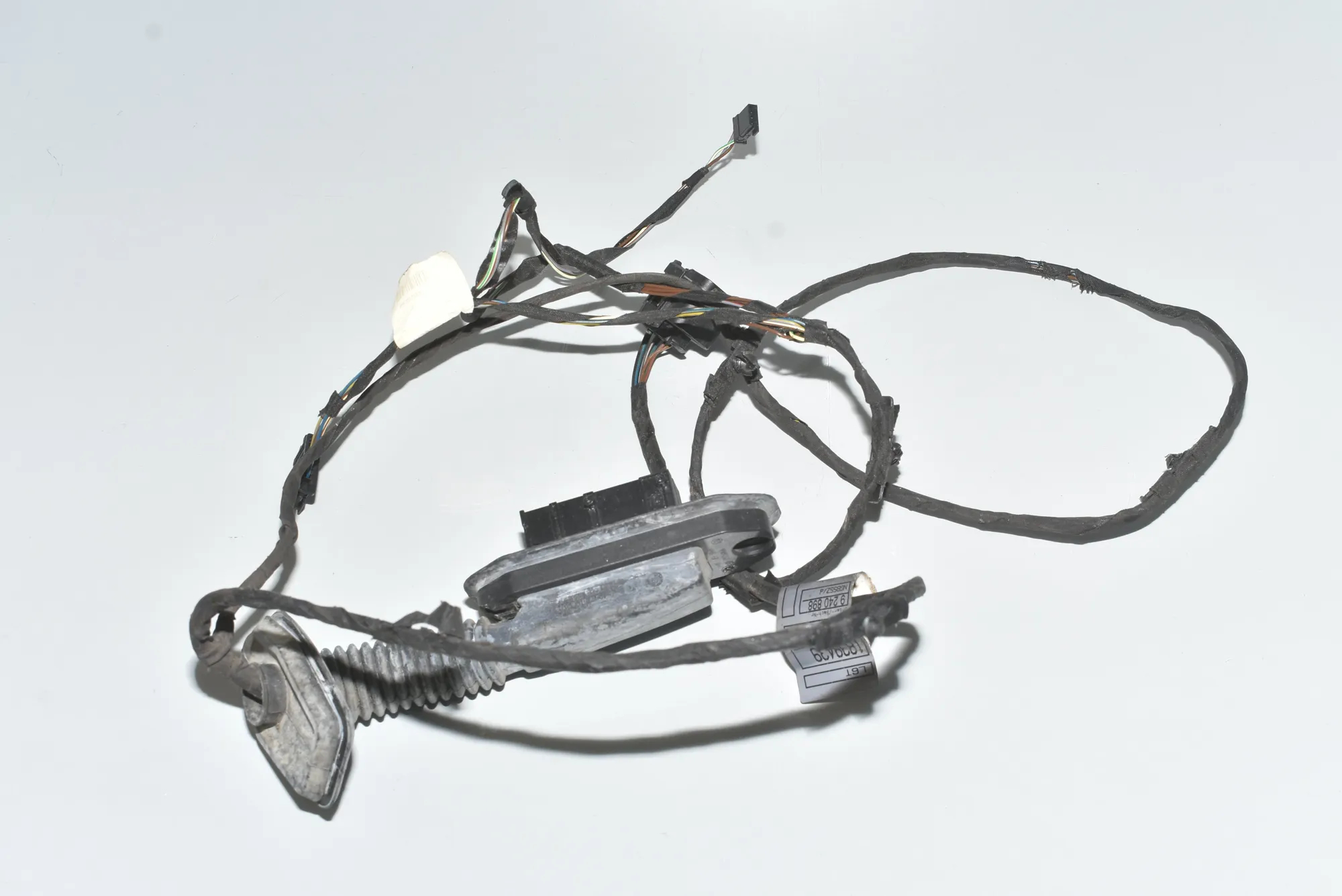 Rear Left Door Wiring – OEM 61129237088 · BMW 5 Touring (F11) 530 d xDrive 2011 – 2