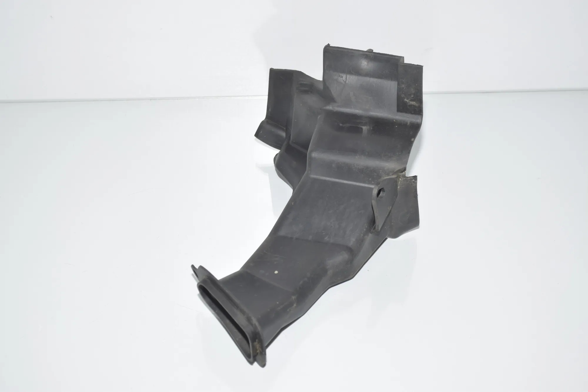 Air Intake Duct Part – OEM 6925978 · BMW 3 (E90) 325 d 2010 – 3