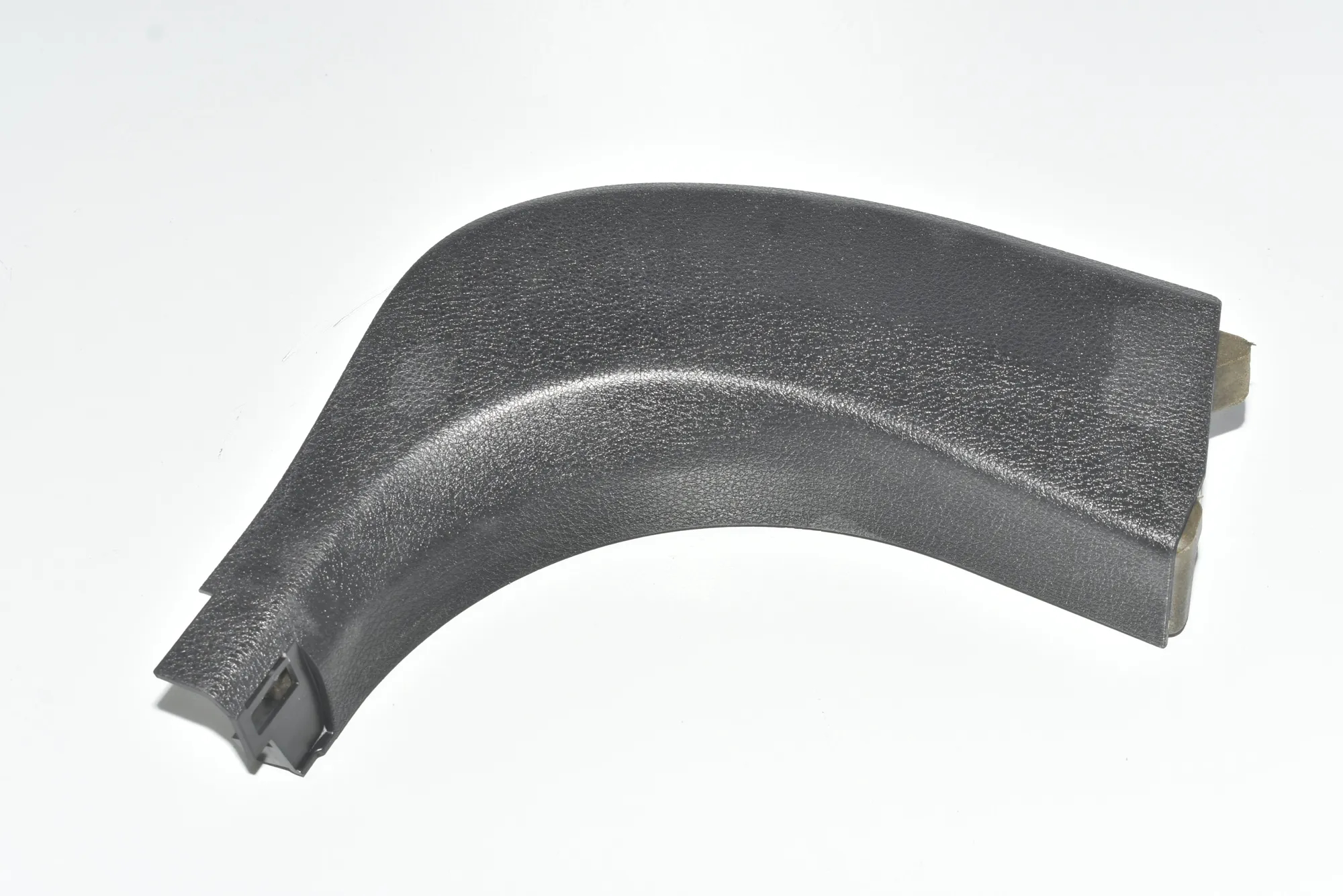 Front Right Interior Step Trim – OEM 51439162736 · BMW 5 Touring (F11) 530 d xDrive 2011 – 2