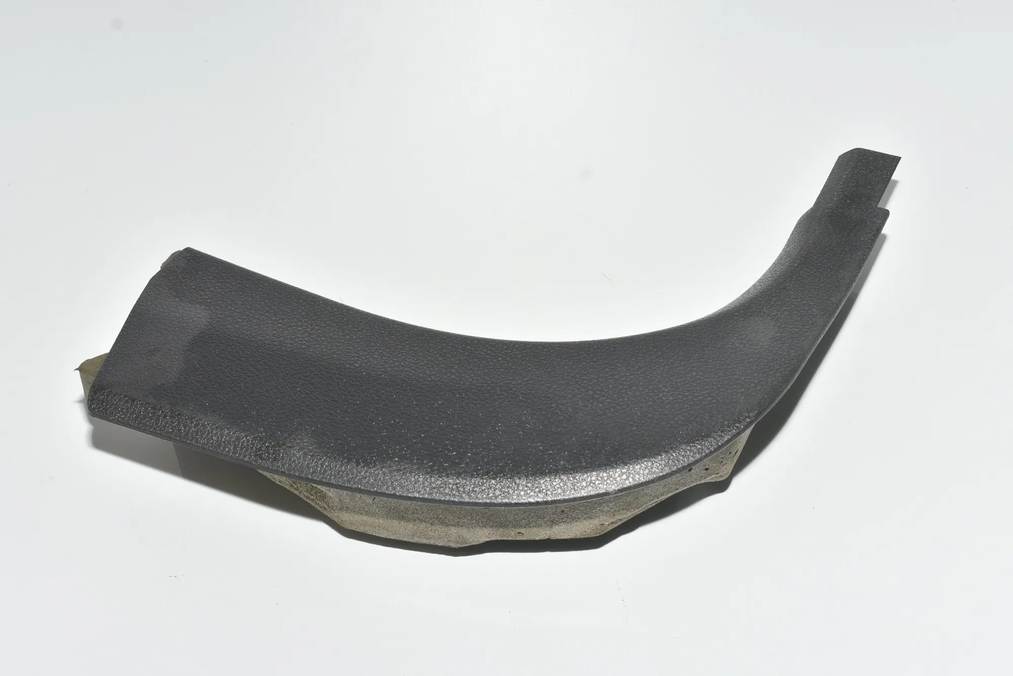 Front Right Interior Step Trim – OEM 51439162736 · BMW 5 Touring (F11) 530 d xDrive 2011
