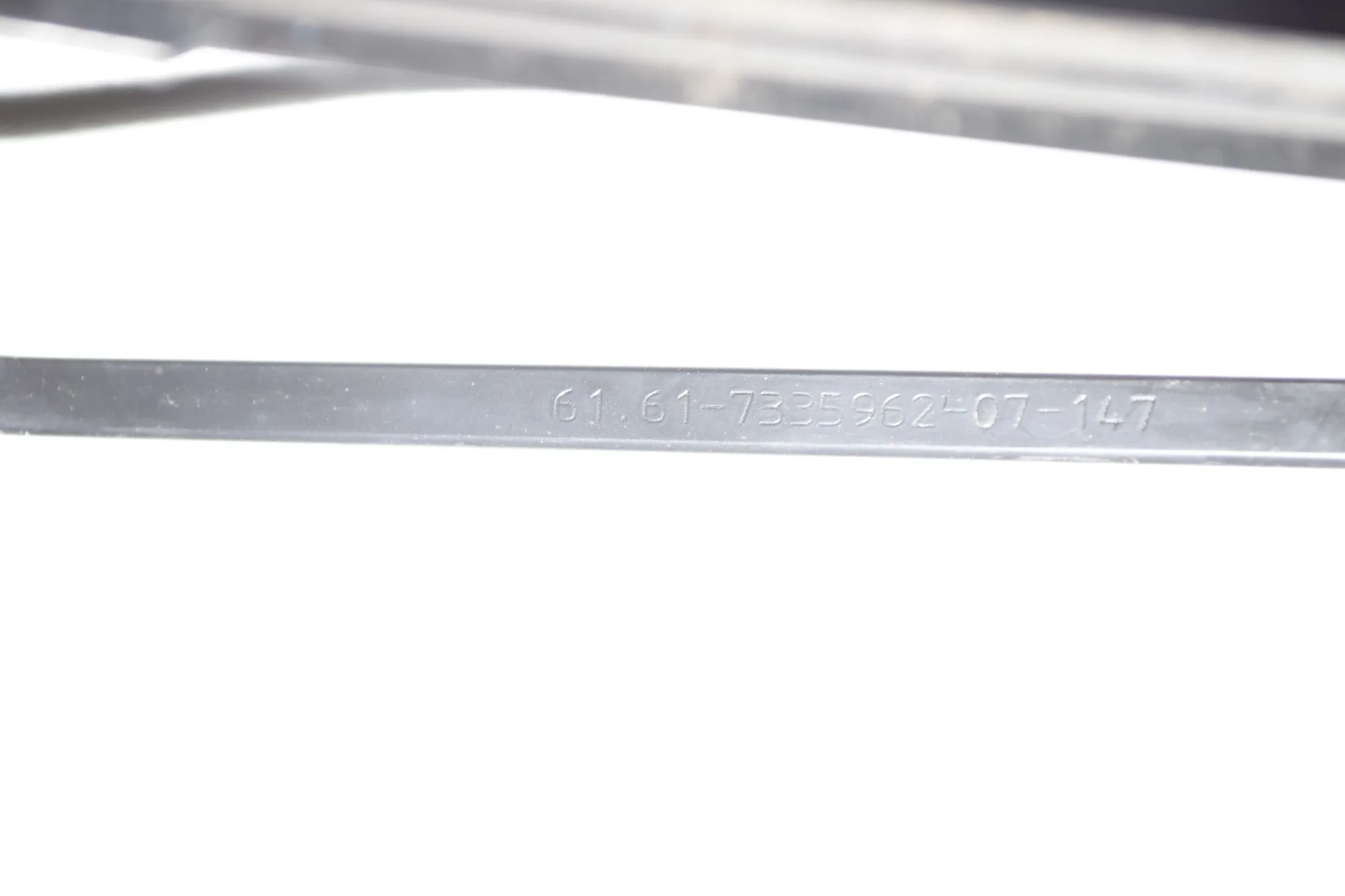 Front Wiper Arms – OEM 7335963 · BMW 2 Gran Tourer (F46) 218 d xDrive 2017 – 5