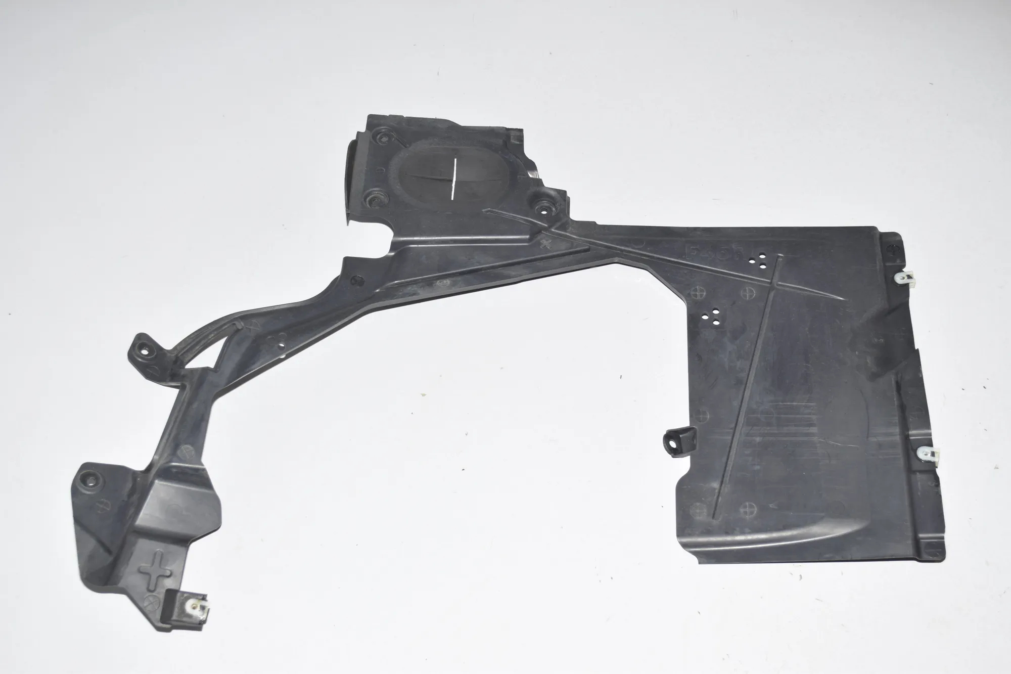 Rear Right Underbody Cover – OEM 7290808 · BMW 2 Gran Tourer (F46) 218 d xDrive 2017 – 2