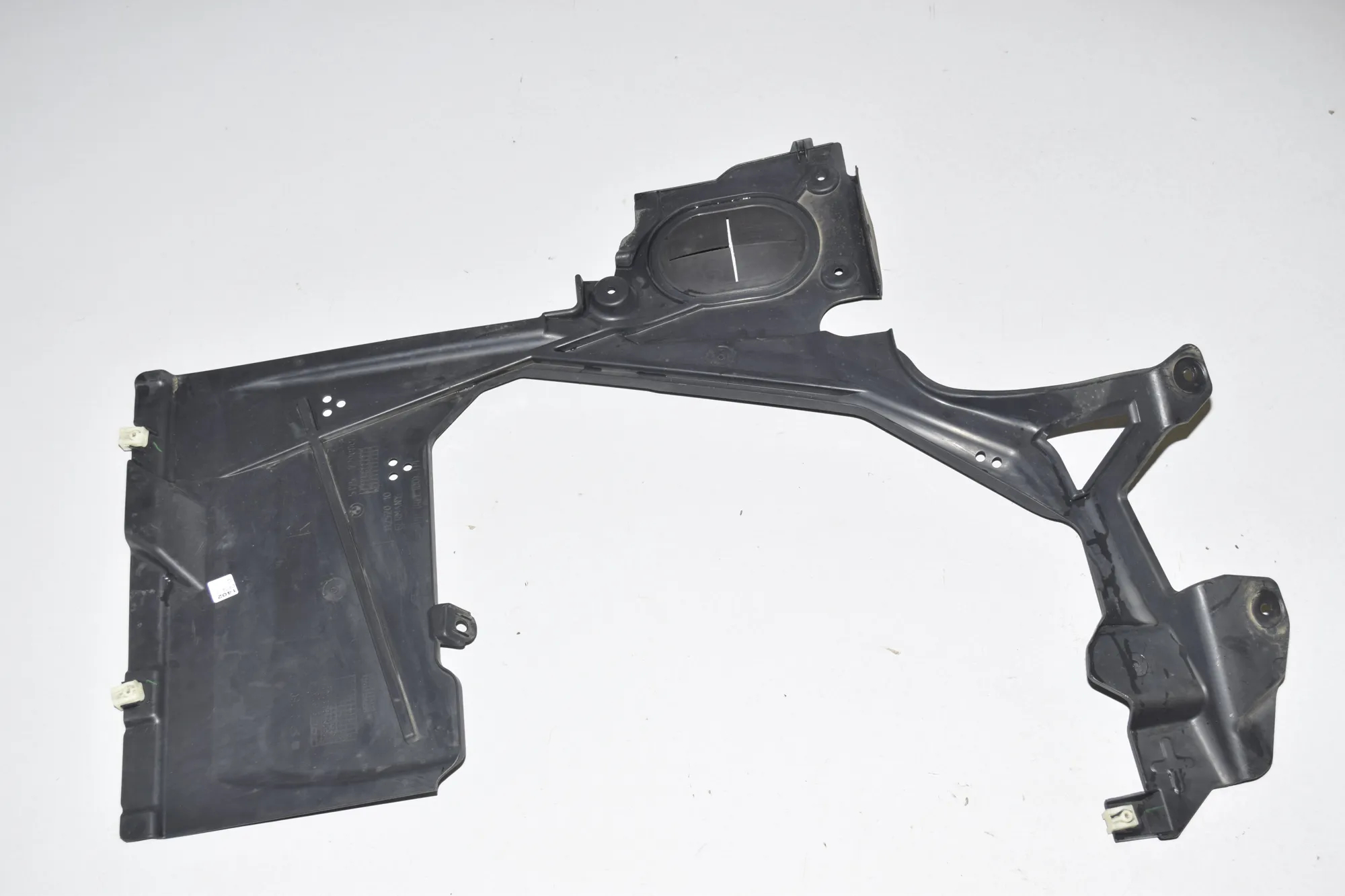 Rear Right Underbody Cover – OEM 7290808 · BMW 2 Gran Tourer (F46) 218 d xDrive 2017 – 4