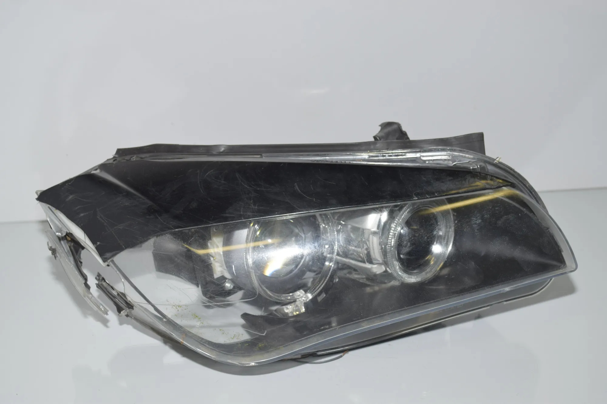 Front Right Headlight – OEM 63112993492 · BMW X1 (E84) xDrive 28 i 2011 – 4