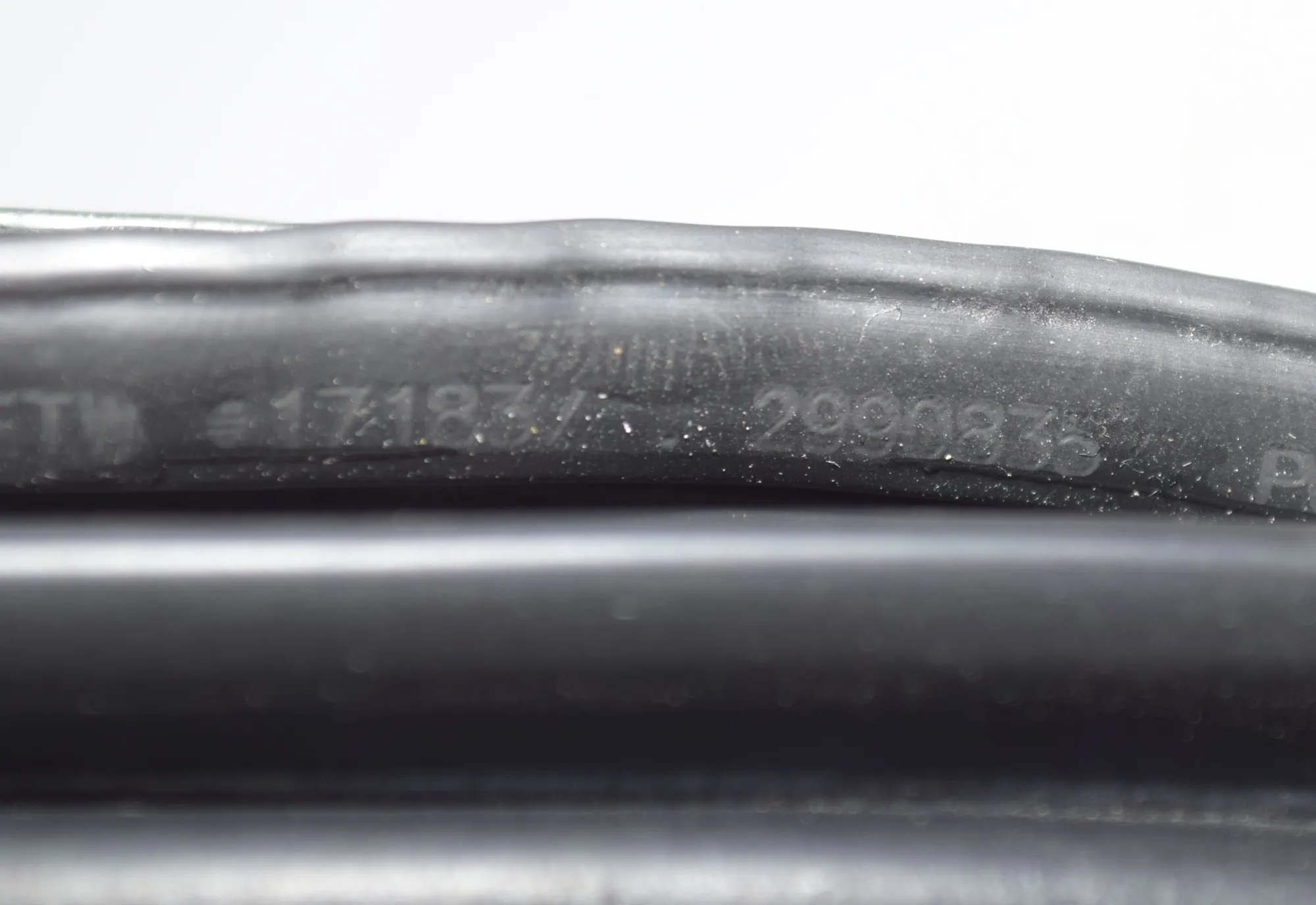 Rear Right Door Seal Rubber – OEM 2990835 · BMW X1 (E84) xDrive 28 i 2011 – 4