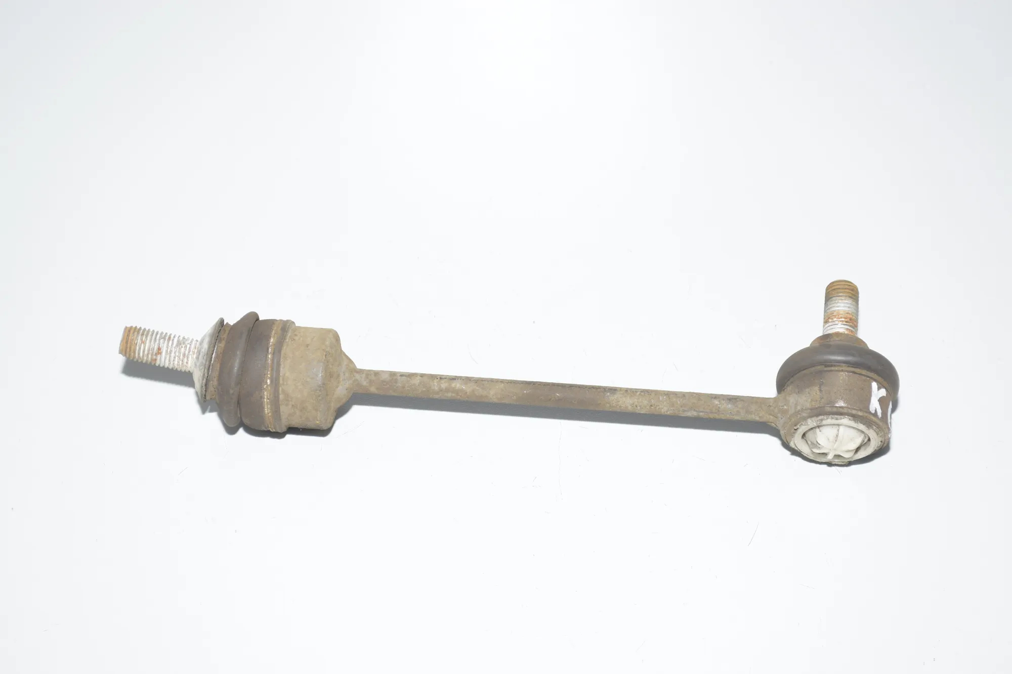Rear Left Stabilizer Link – OEM 33506781539 · BMW 7 (E65, E66, E67) BMW 7 (E65, E66, E67) 760 i 2003 – 2