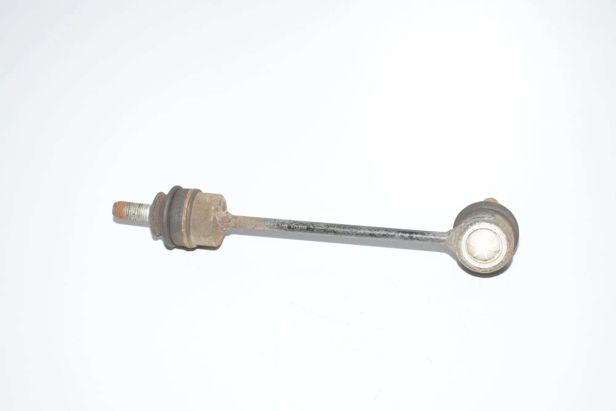 Rear Left Stabilizer Link – OEM 33506781539 · BMW 7 (E65, E66, E67) BMW 7 (E65, E66, E67) 730 d 2007 – 3