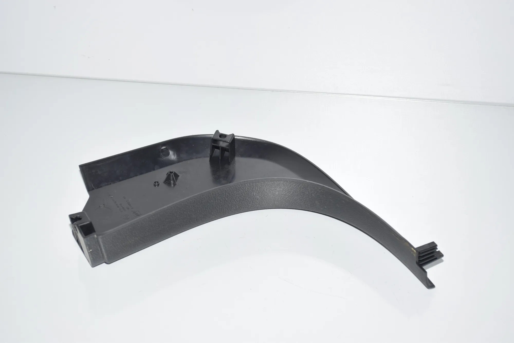 Front Right Interior Step Trim – OEM 2990756 · BMW X1 (E84) xDrive 28 i 2011 – 3