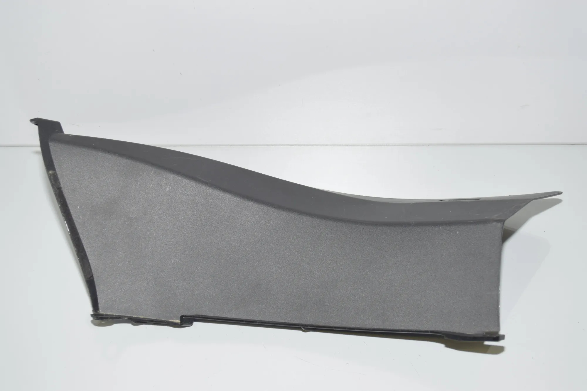 Right Side Pillar Trim – OEM 9164452 · BMW 3 Touring (F31) 320 d xDrive 2017