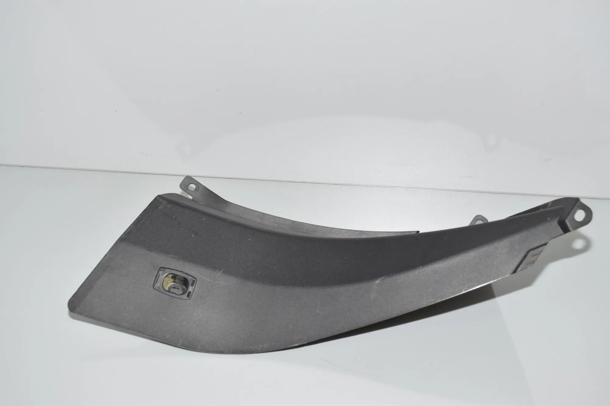 Right Side Pillar Trim – OEM 9164452 · BMW 3 Touring (F31) 320 d xDrive 2017 – 2