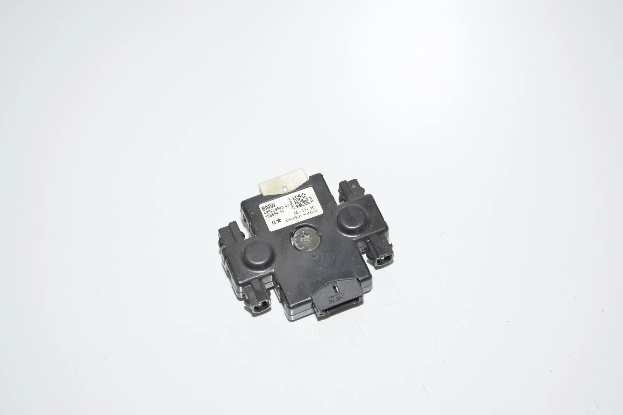 Antenna Amplifier – OEM 9229043 · BMW 3 Touring (F31) 320 d xDrive 2017