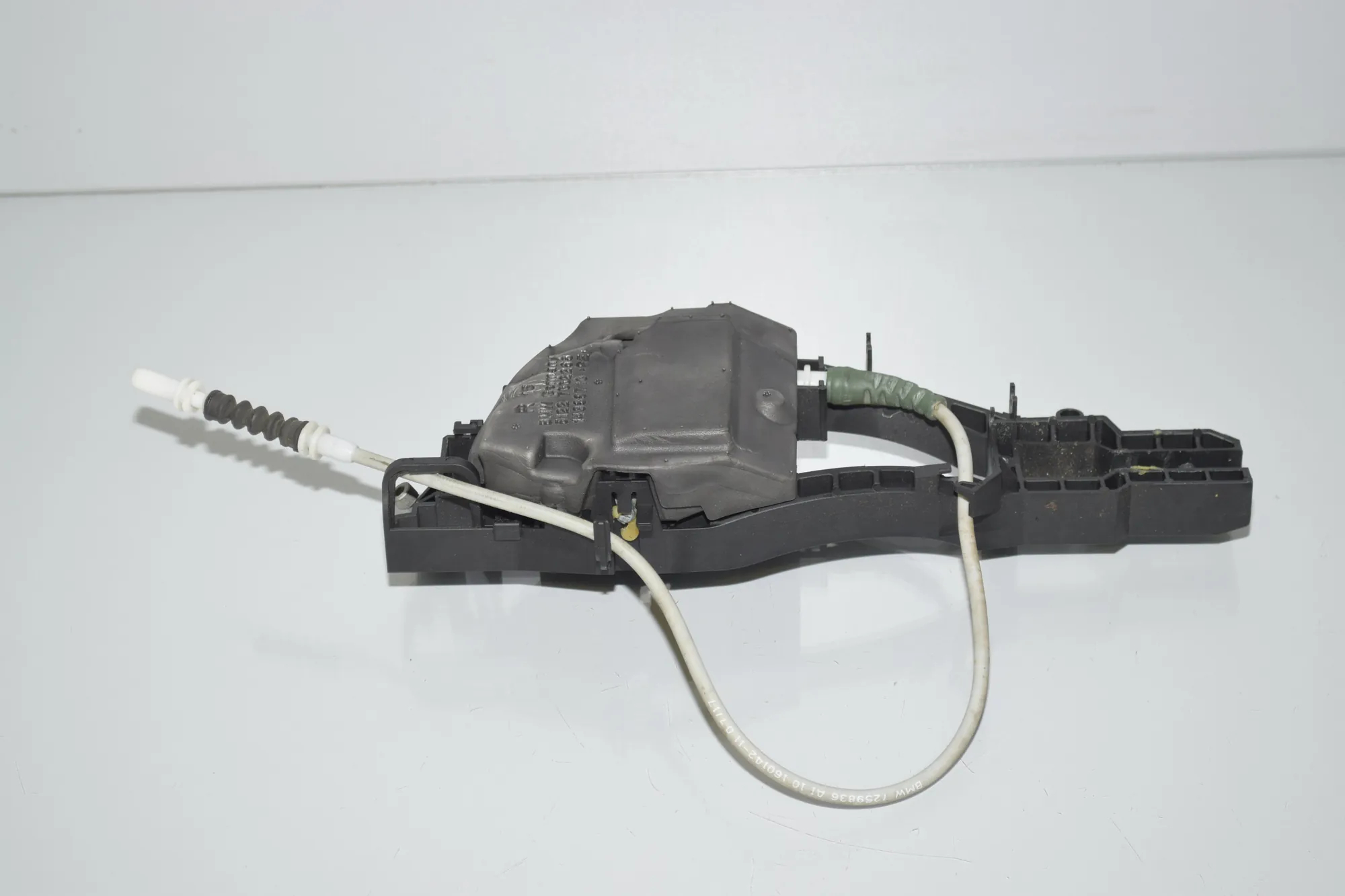 Rear Right Door Interior Handle Frame – OEM 51217242568 · BMW 3 Touring (F31) 320 d xDrive 2017 – 4