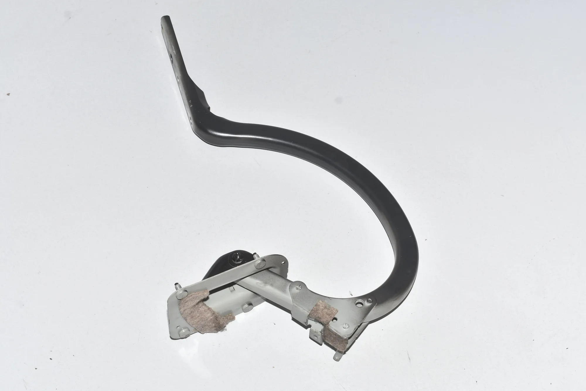 Right Side Bootlid Hinge – OEM 7204238 · BMW 5 (F10) 535 d 2013 – 2