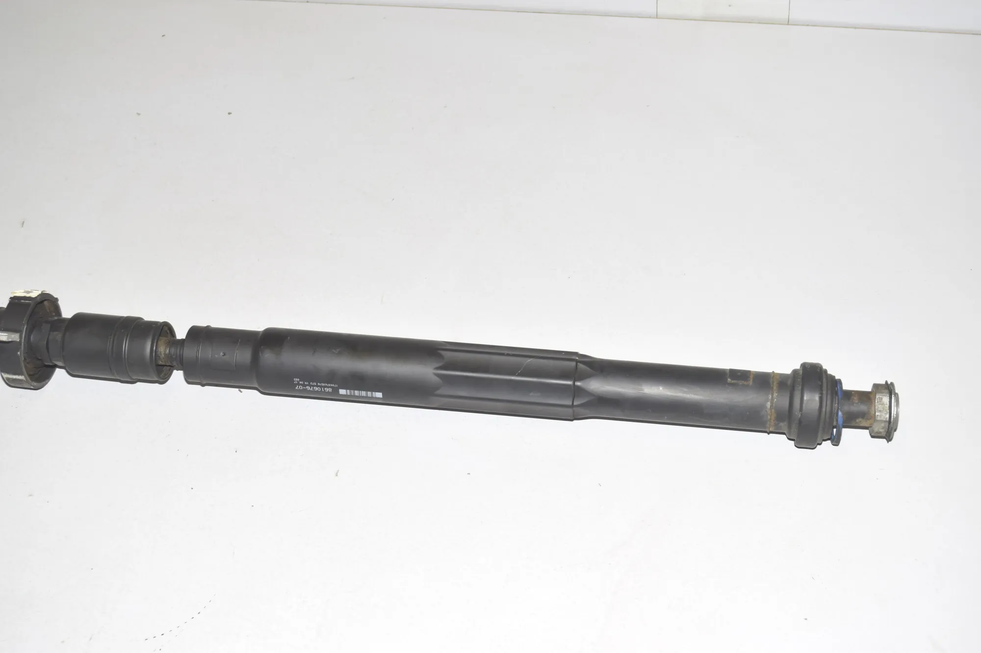 Propshaft Cardan – OEM 8610676 · BMW 2 Gran Tourer (F46) 218 d xDrive 2017 – 4