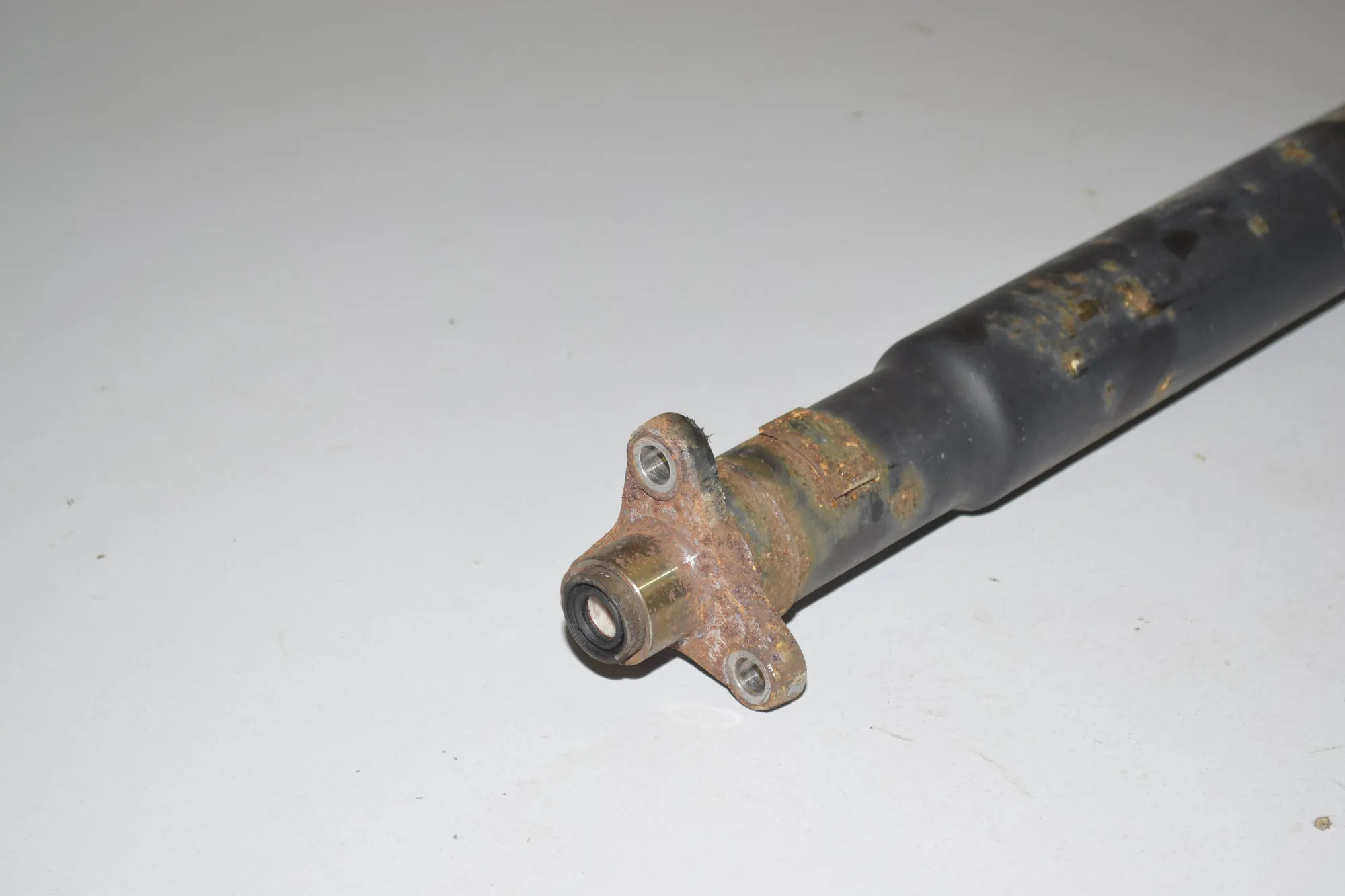 Propshaft Cardan – OEM 8610676 · BMW 2 Gran Tourer (F46) 218 d xDrive 2017 – 6